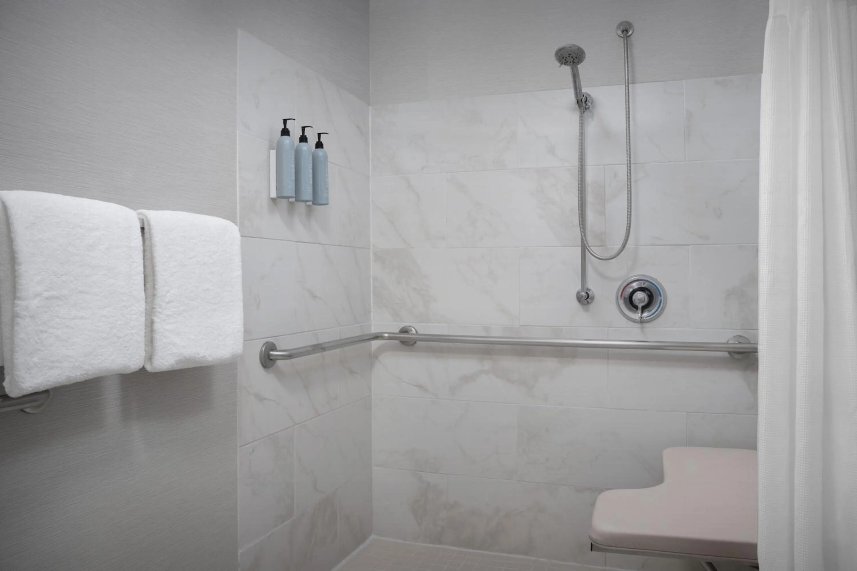 Bathroom in Courtyard Dallas Addison Quorum Drive