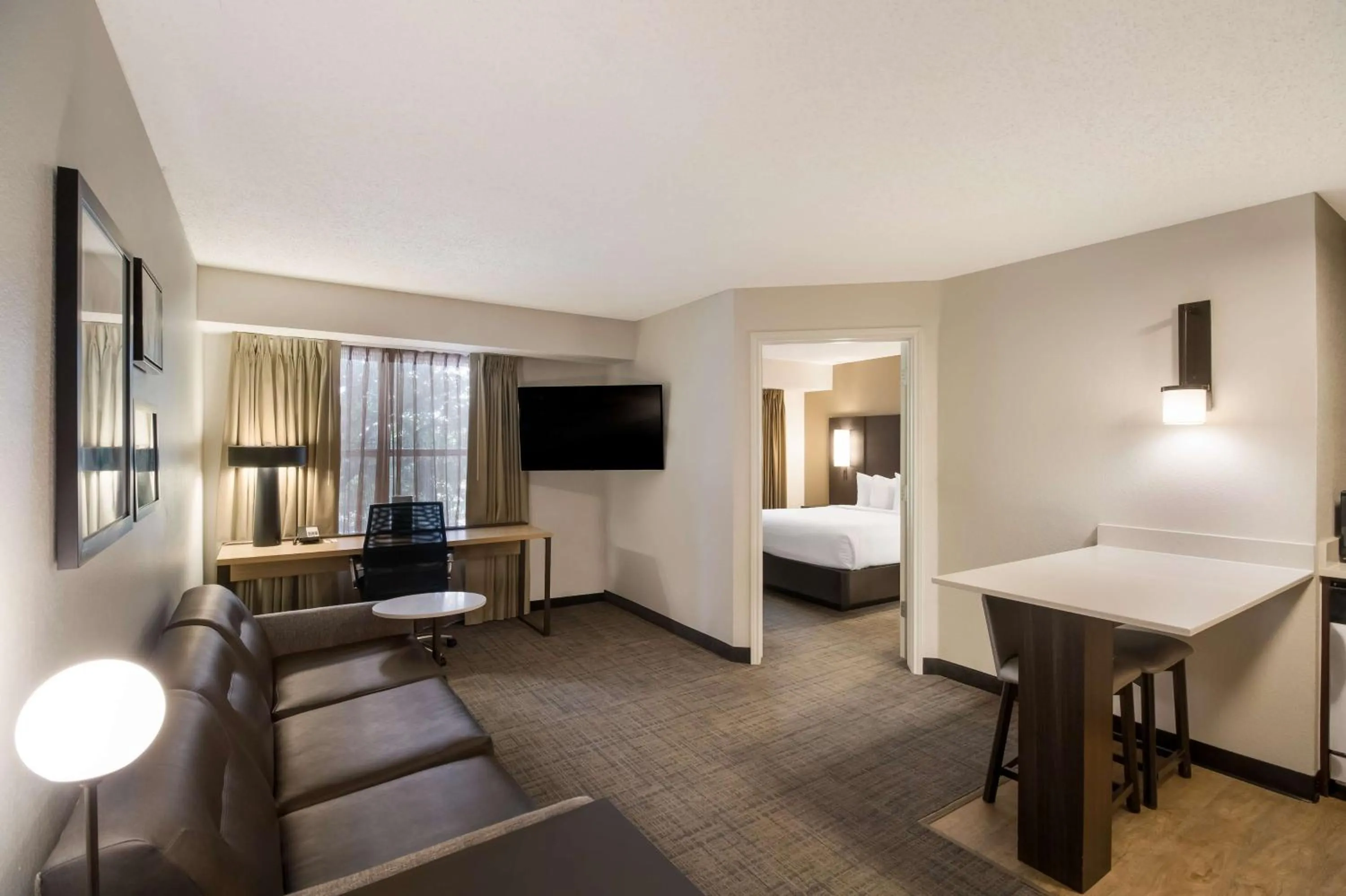 Photo of the whole room, Bed in Sonesta ES Suites Dallas Richardson