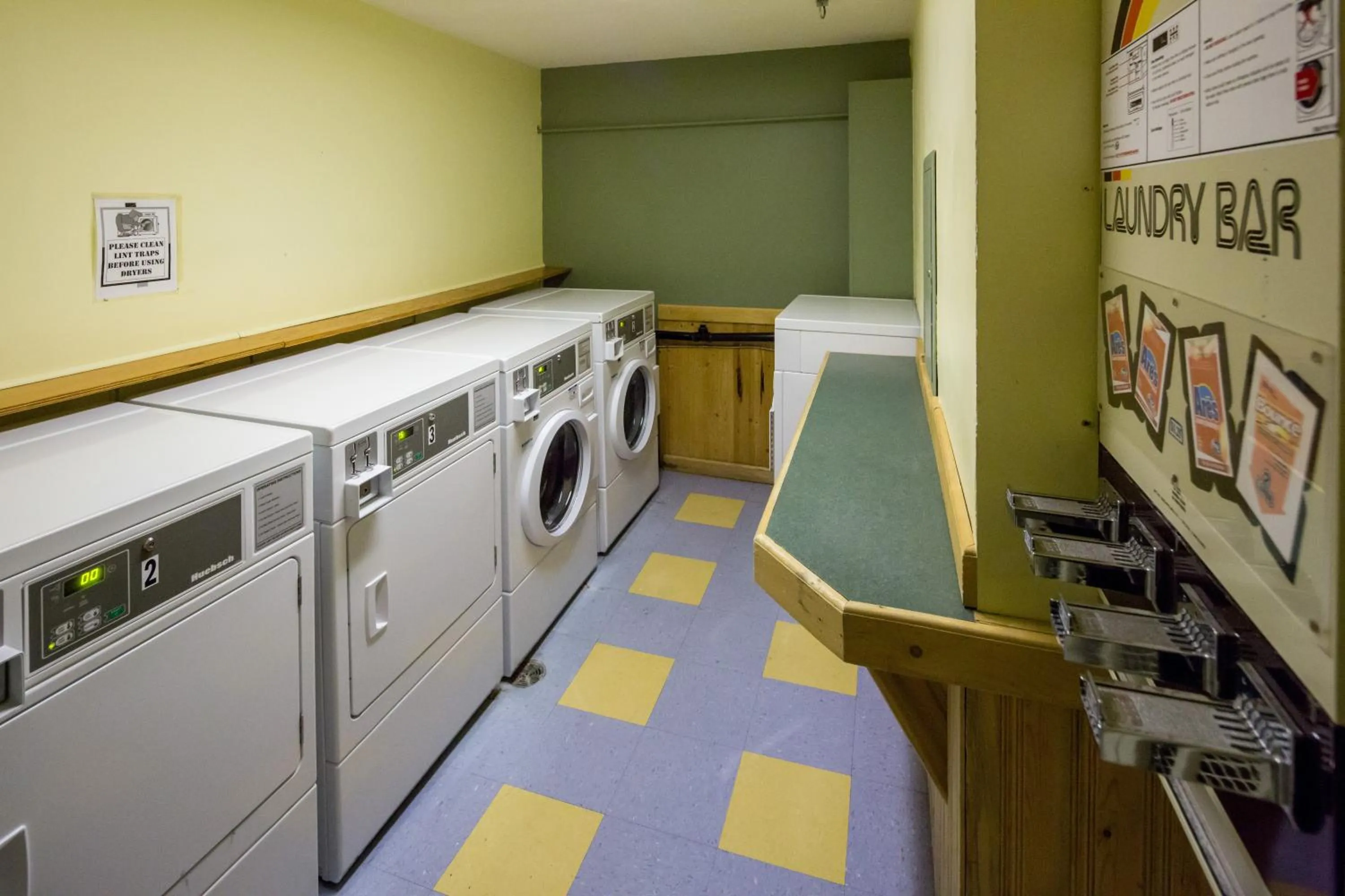 Area and facilities in HI Banff Alpine Centre - Hostel