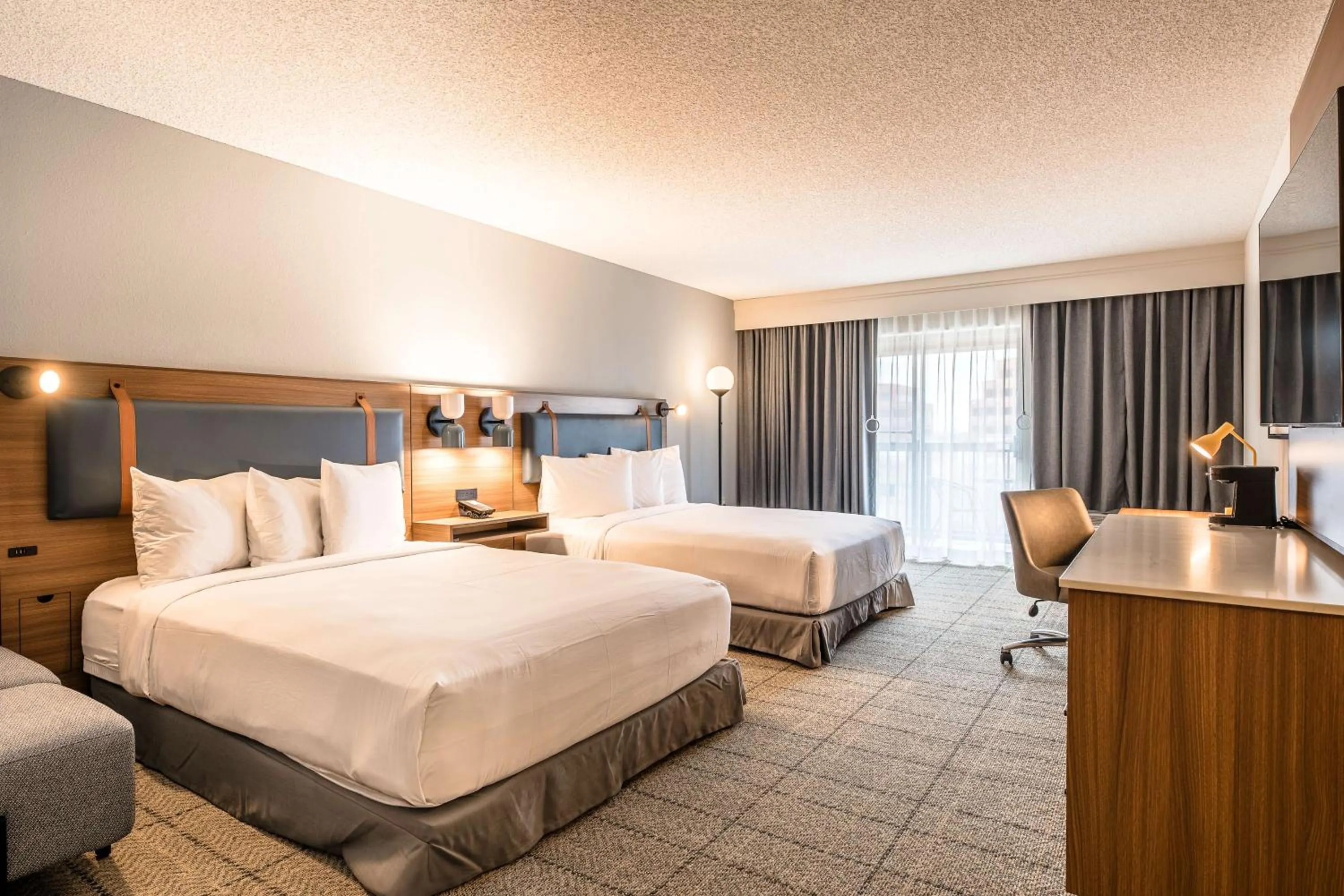 Bedroom, Bed in Sonesta Select Dallas Richardson