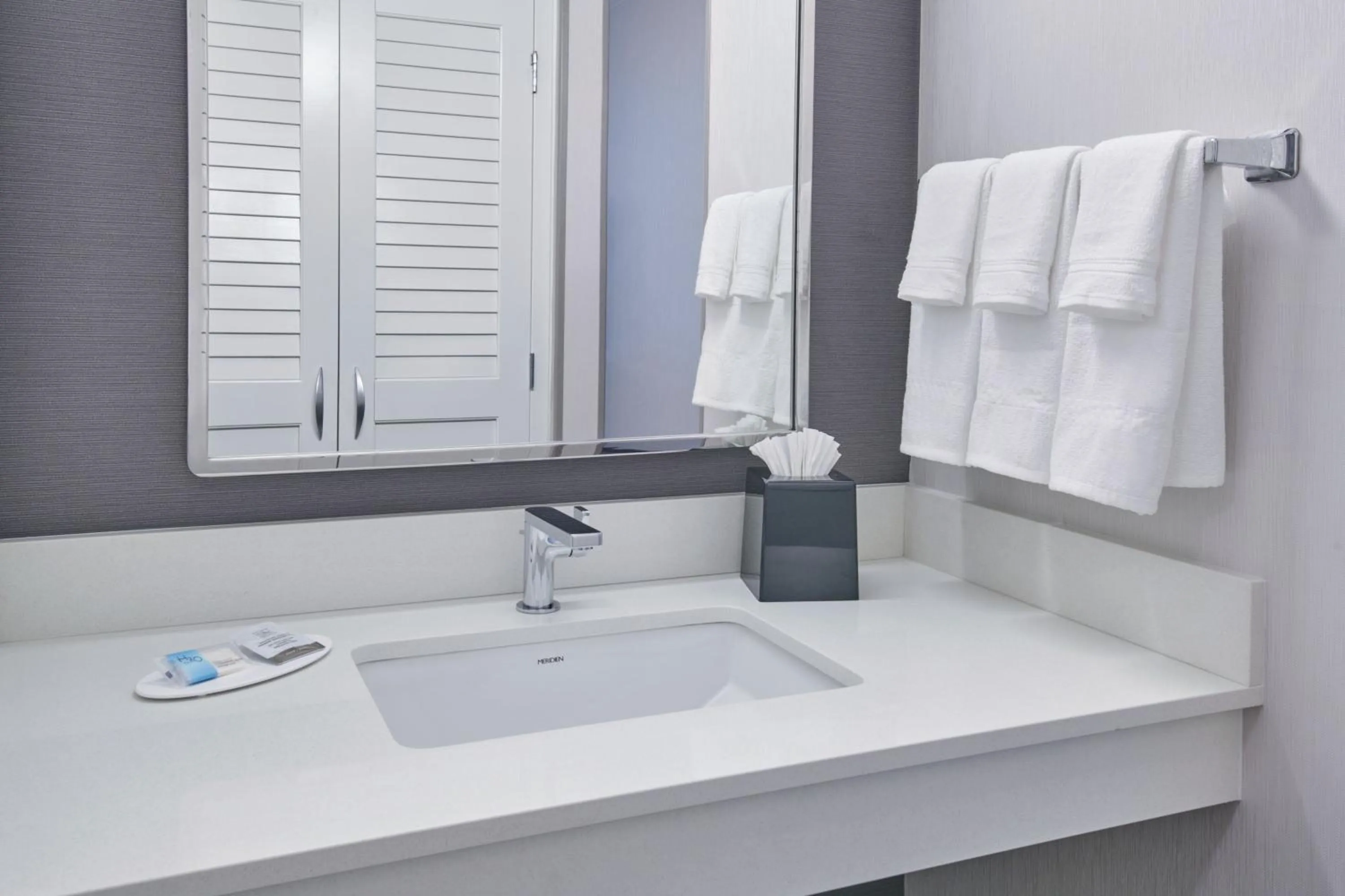 Bathroom in Courtyard by Marriott Detroit Livonia