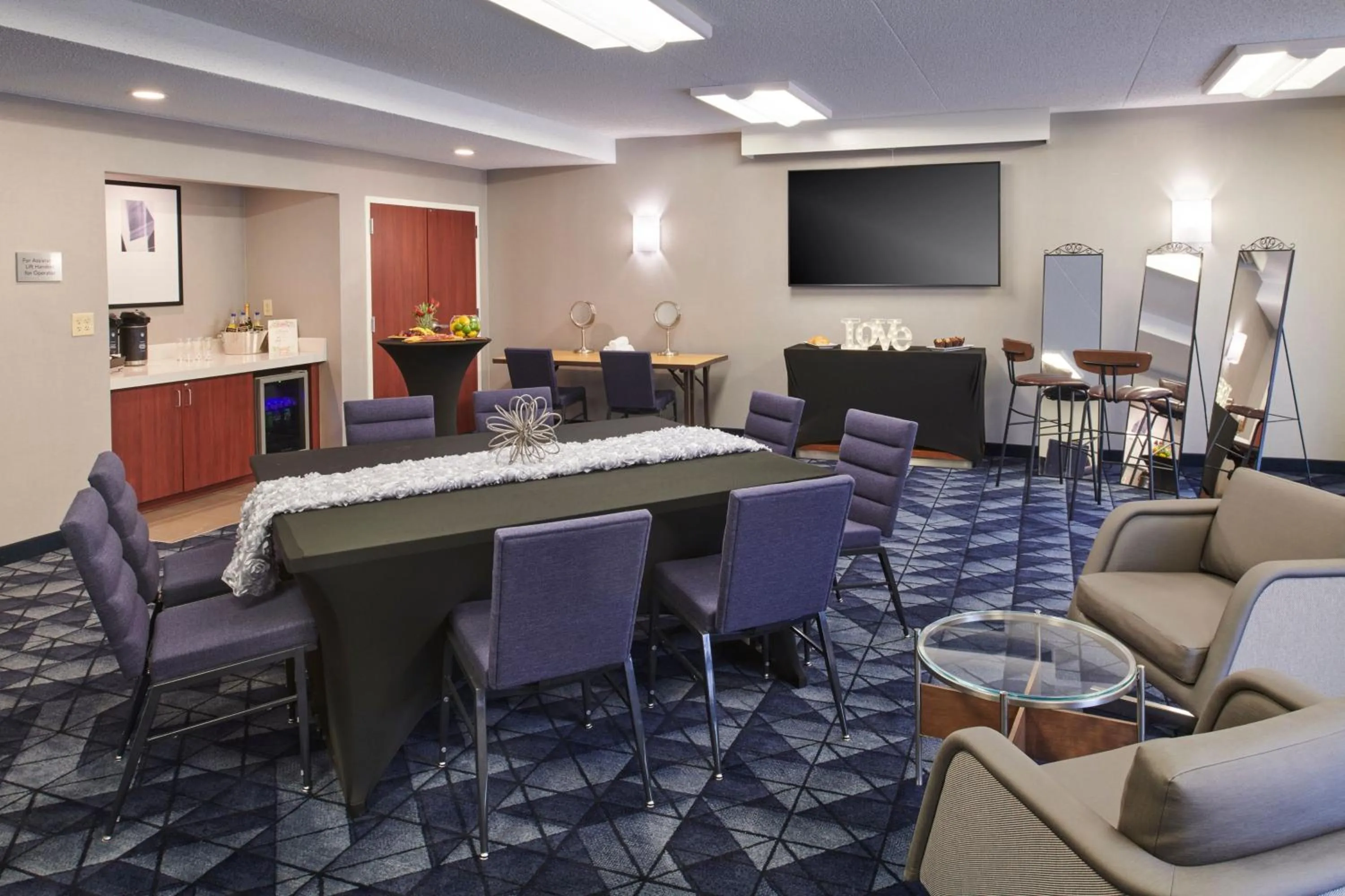 Meeting/conference room in Courtyard by Marriott Detroit Livonia