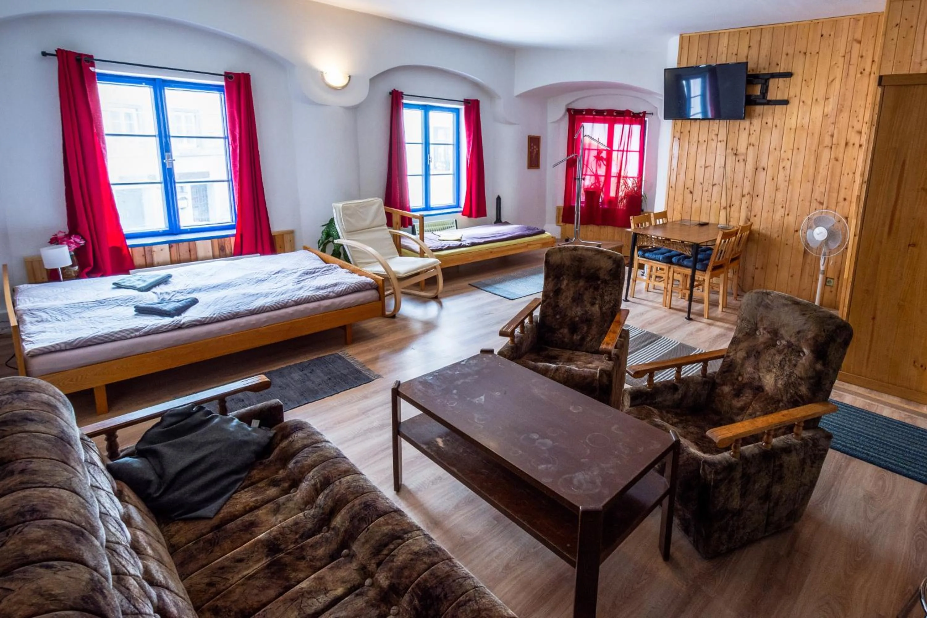 Living room, Bed in Red Point