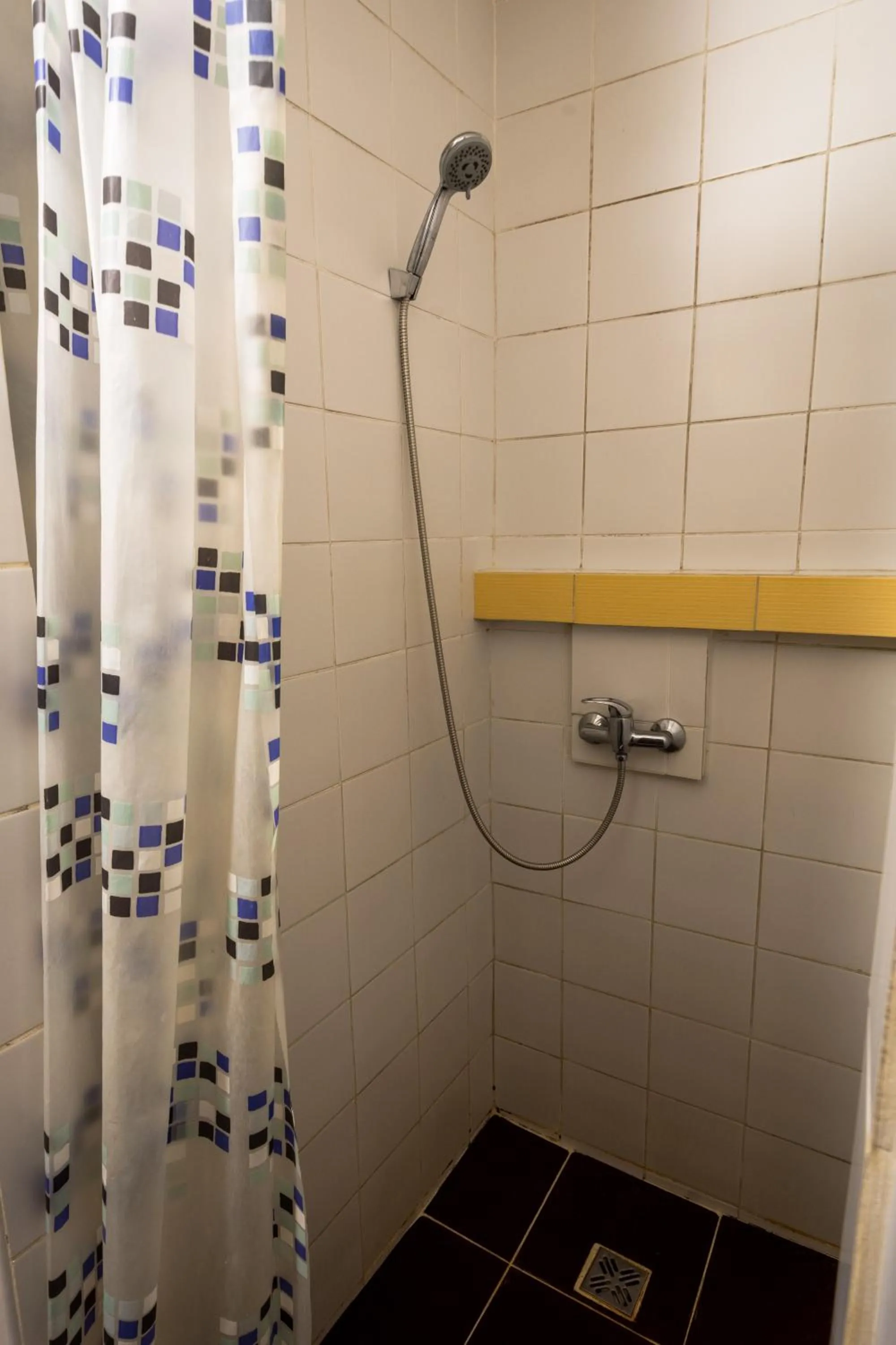 Shower in Red Point