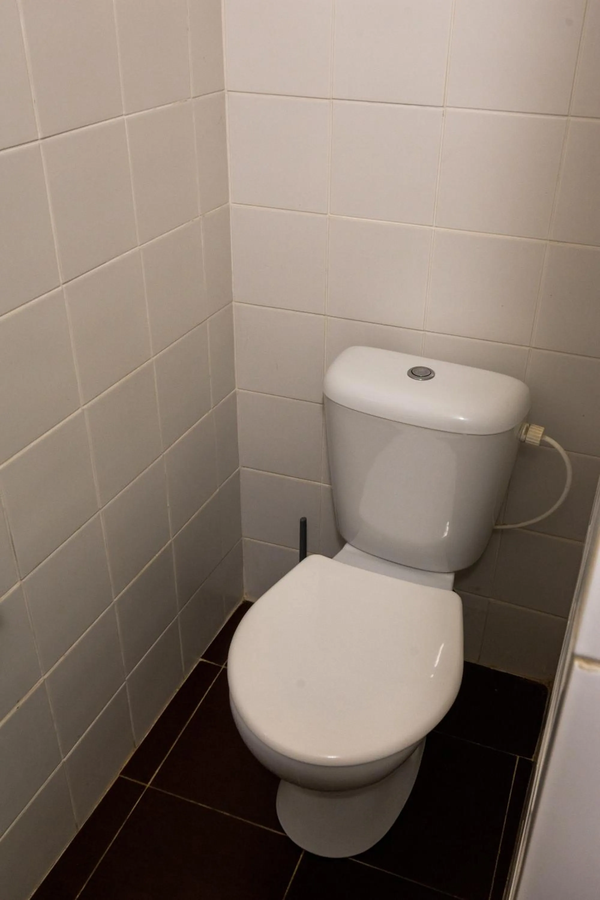 Toilet in Red Point