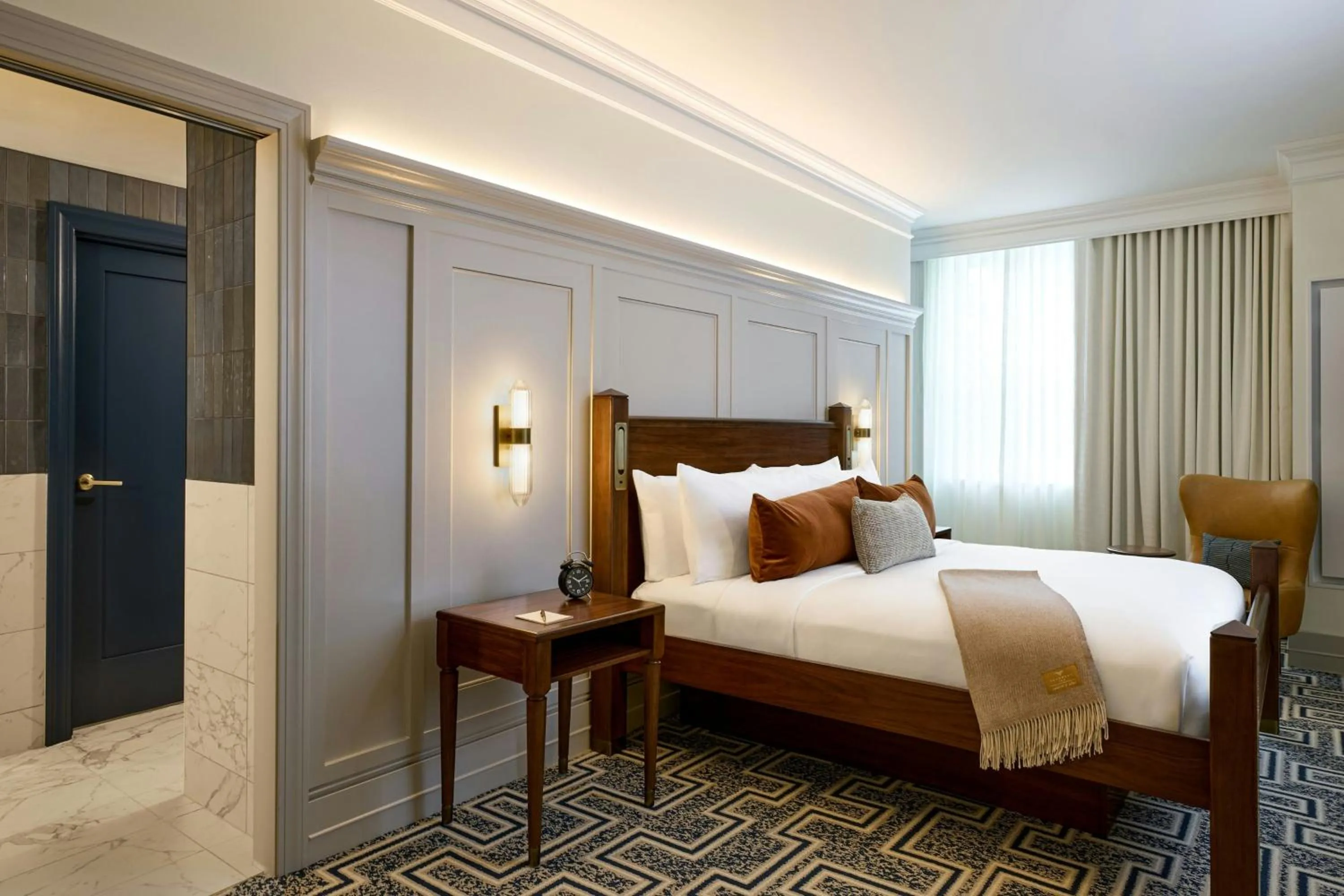 Photo of the whole room, Bed in Dearborn Inn, Autograph Collection