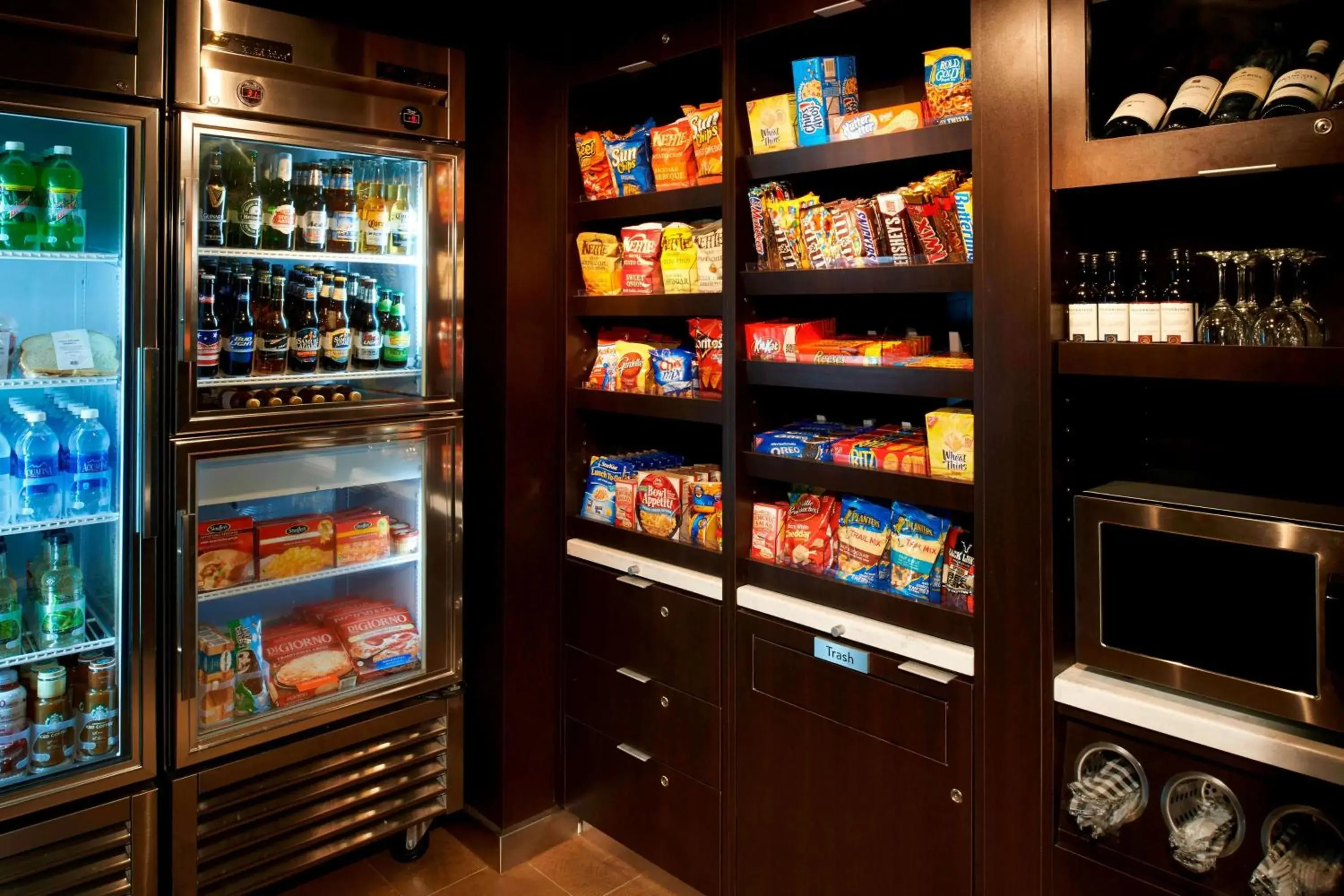 Restaurant/places to eat in Sonesta Select Detroit Novi Restaurant/places to eat in Sonesta Select Detroit Novi