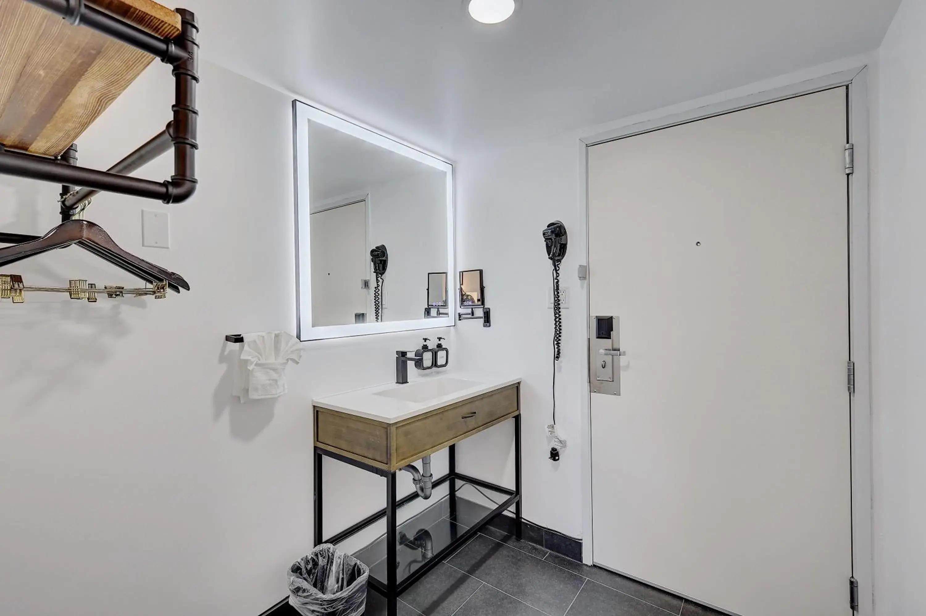 hair dryier in Hotel Ash&9th hair dryier in Hotel Ash&9th