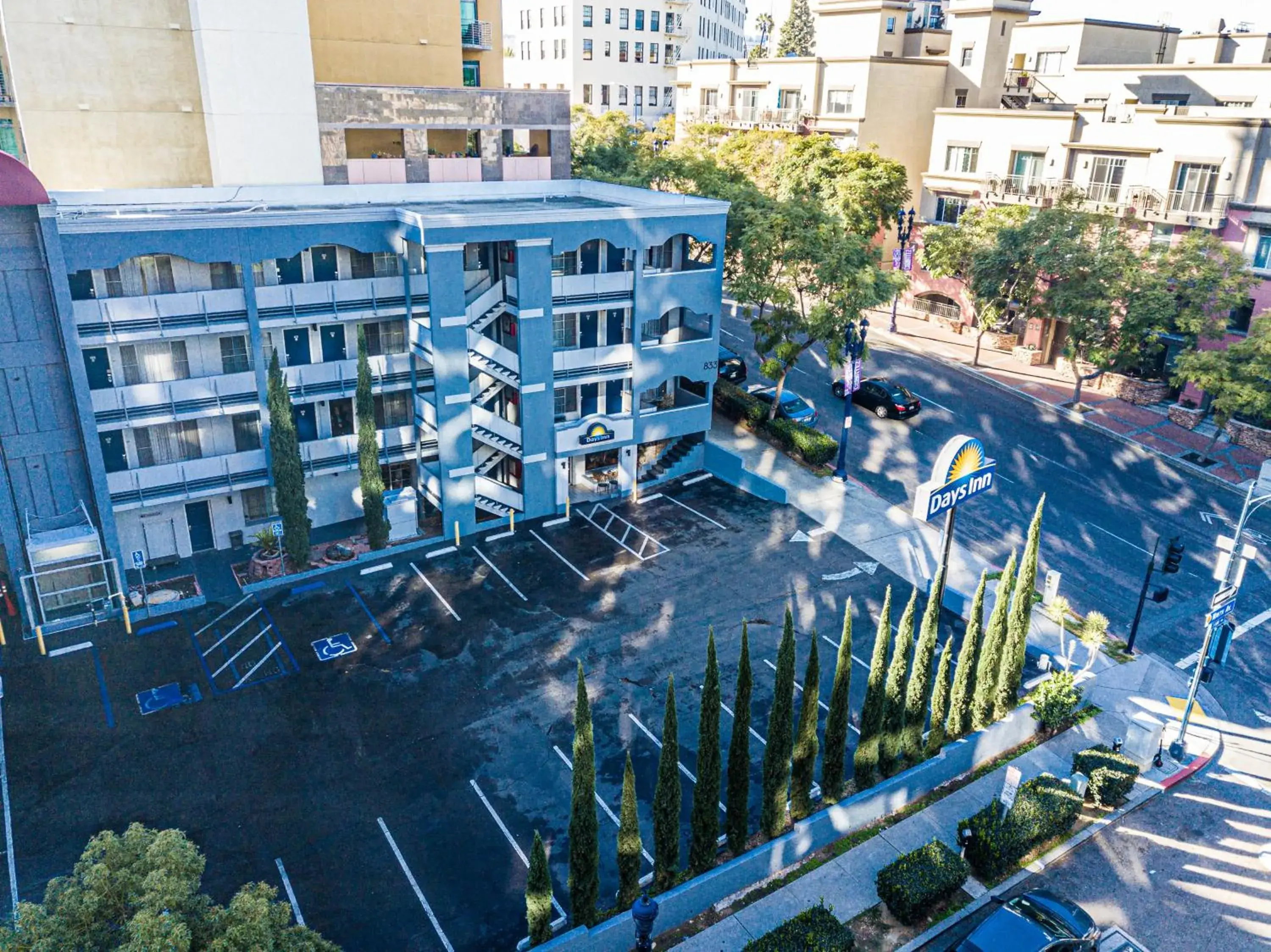 Property building in Days Inn by Wyndham San Diego/Downtown/Convention Center Property building in Days Inn by Wyndham San Diego/Downtown/Convention Center