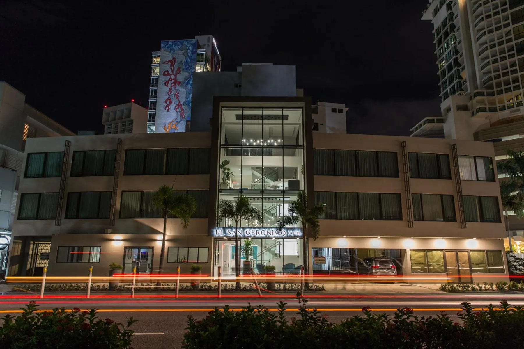 Facade/entrance in El San Geronimo