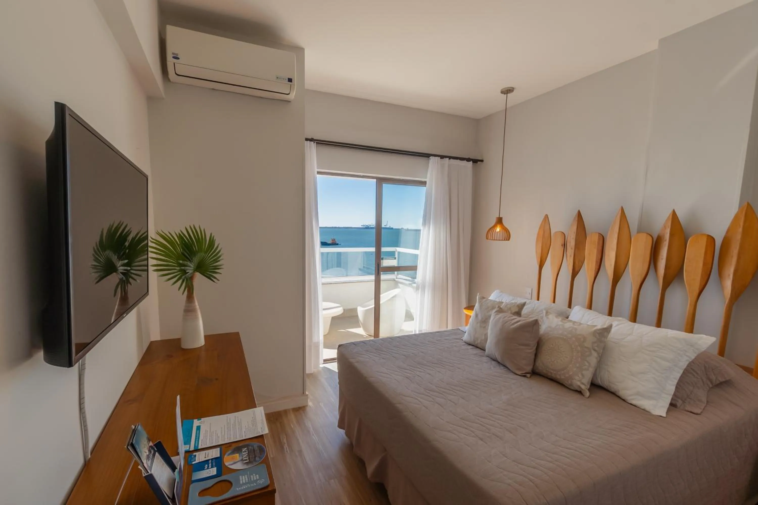 Bed in Hotel Villareal São Francisco do Sul