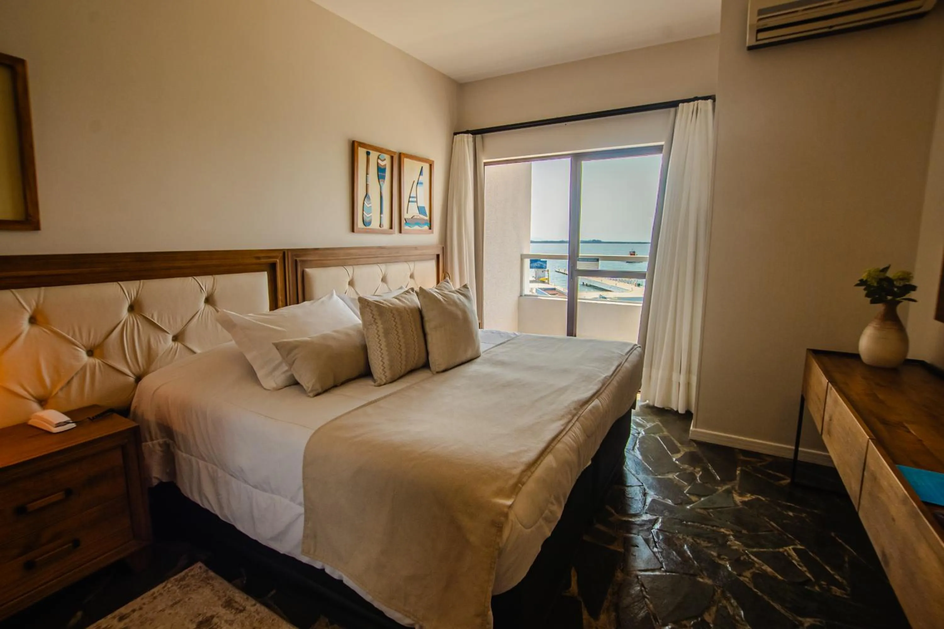 Bed in Hotel Villareal São Francisco do Sul