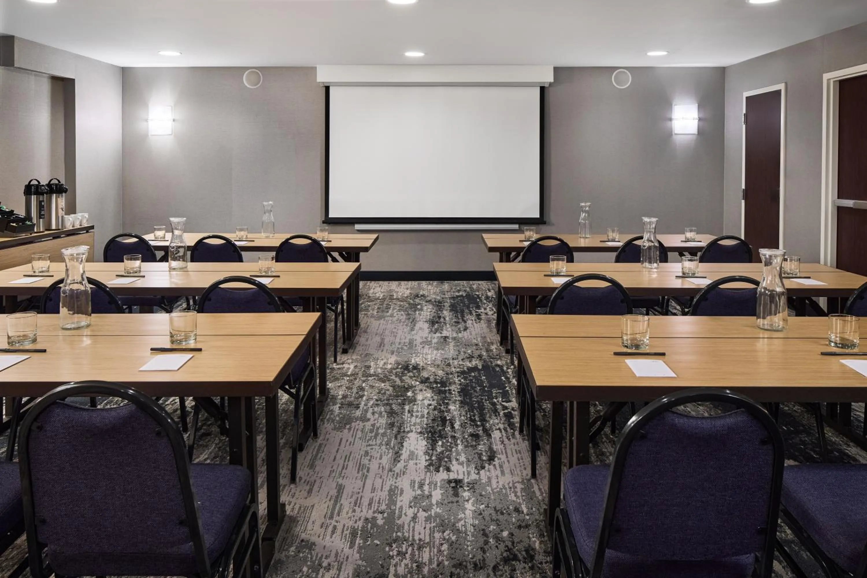 Meeting/conference room in Courtyard by Marriott Fort Collins