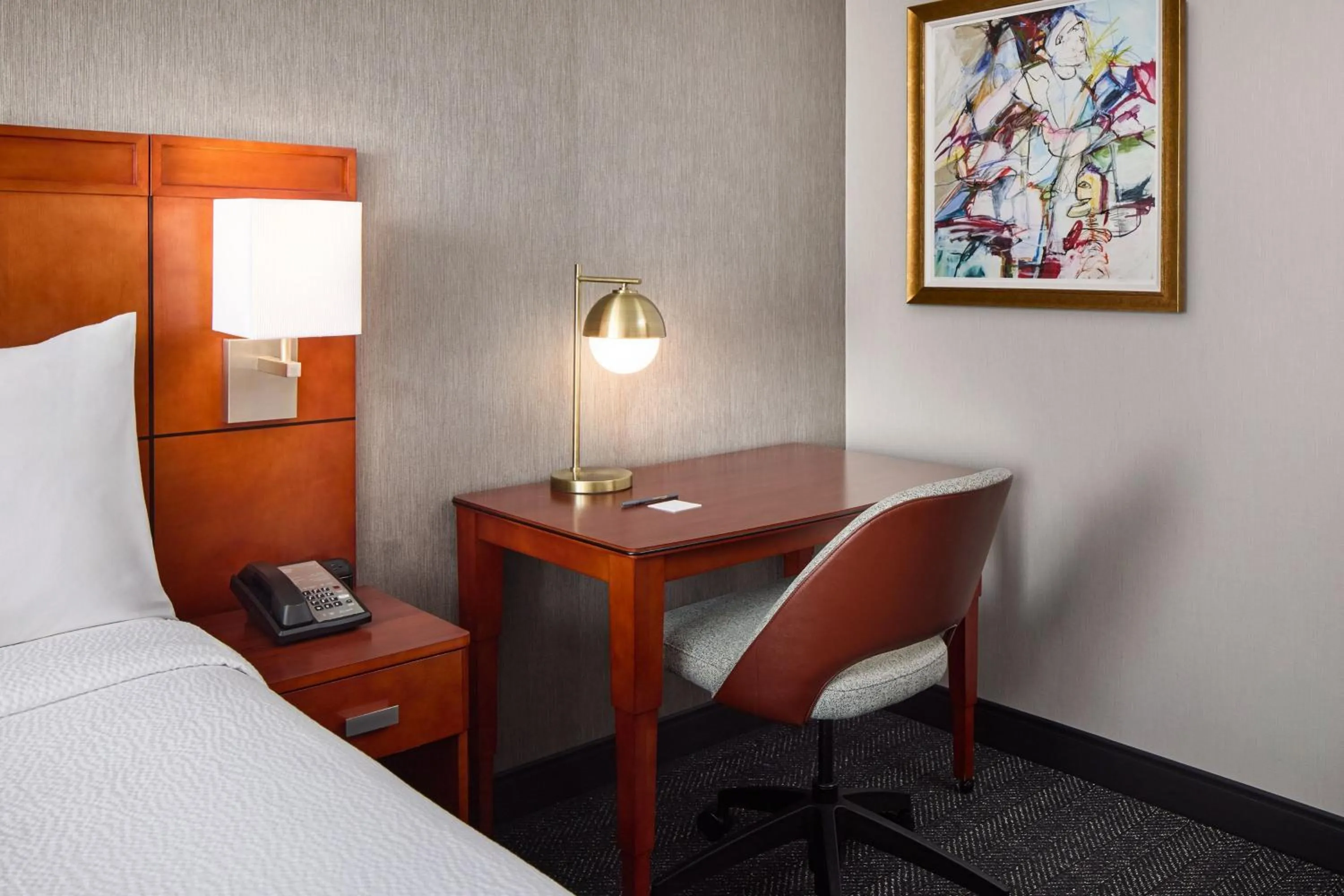 Photo of the whole room, Bed in Courtyard by Marriott Fort Collins