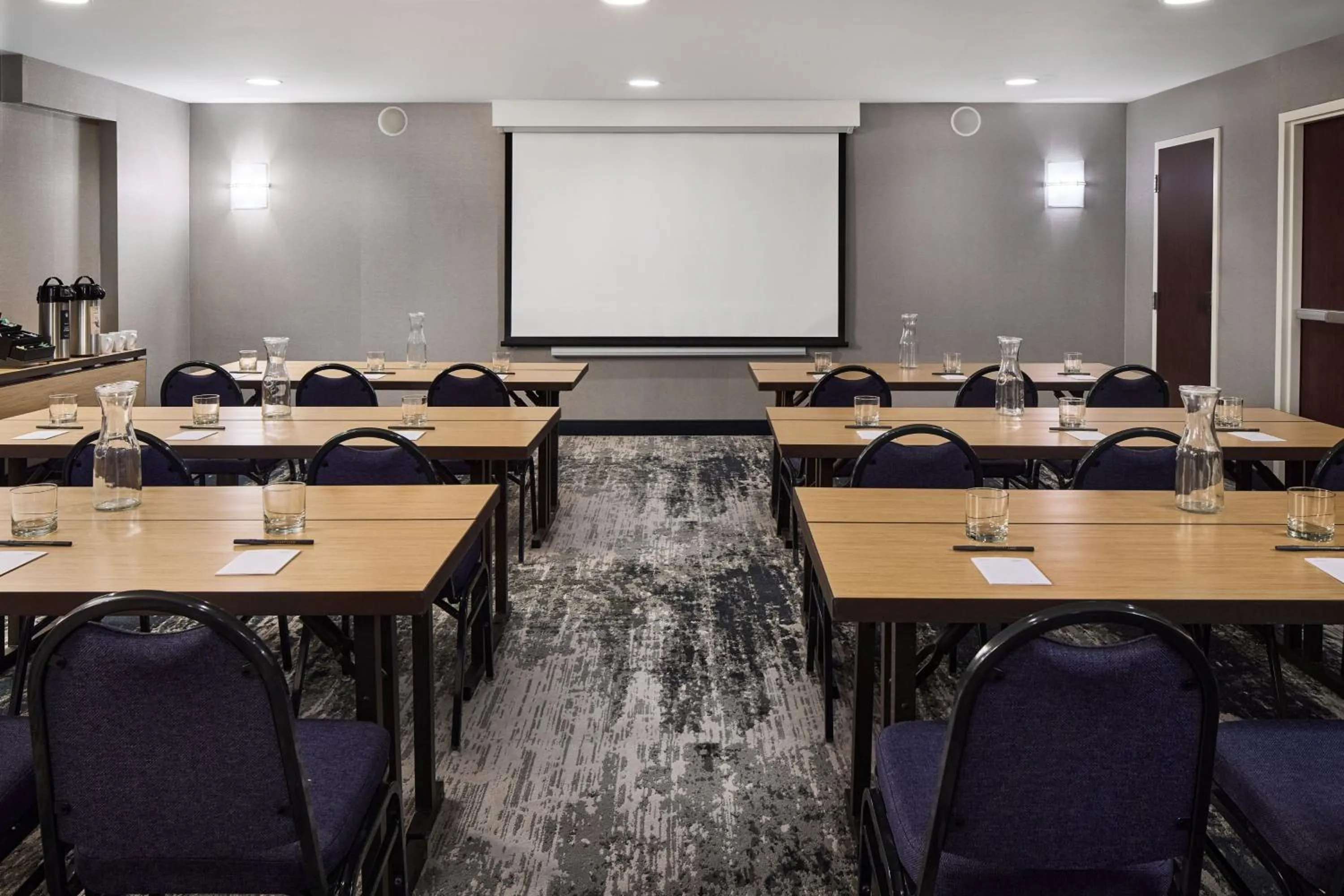 Meeting/conference room in Courtyard by Marriott Fort Collins