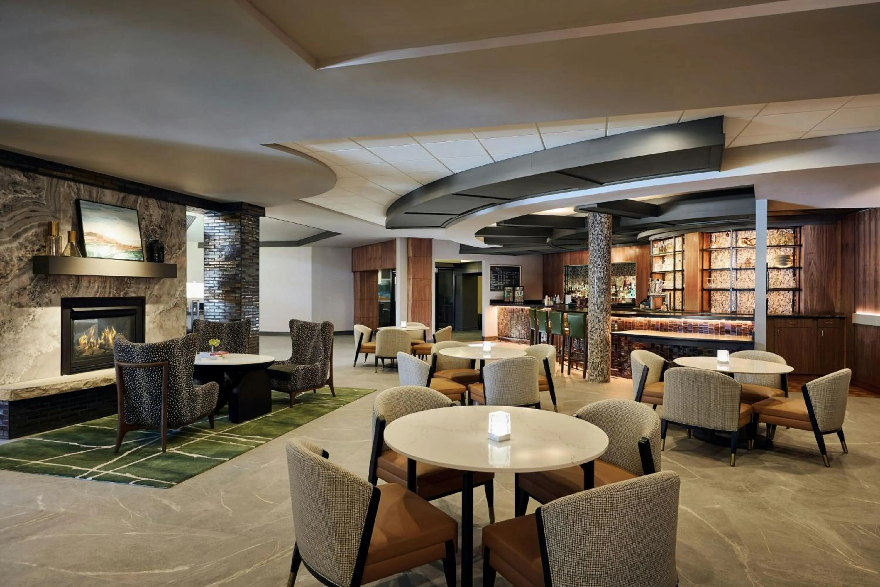 Lounge or bar in Fort Collins Marriott