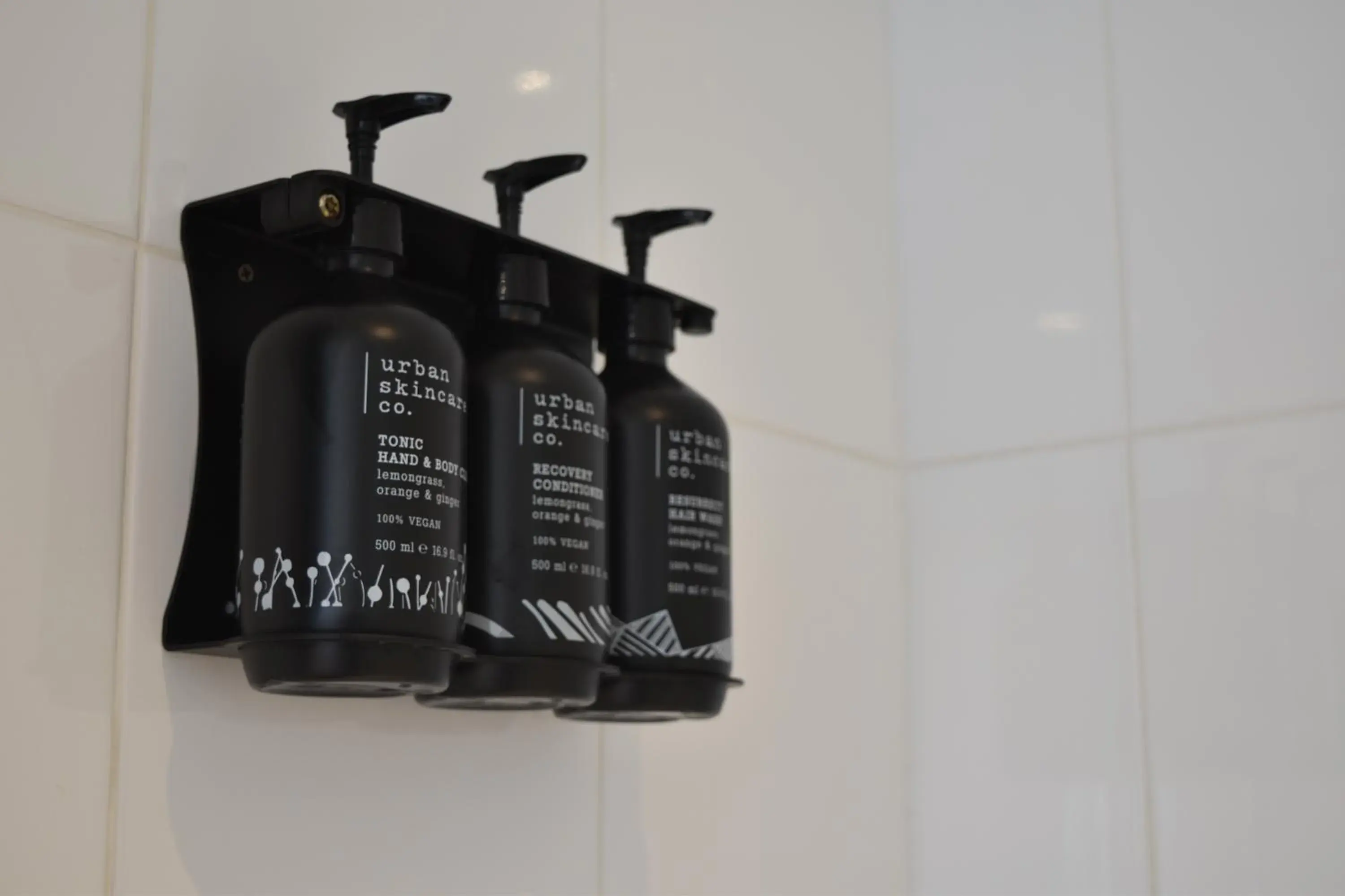 Bathroom in Mantra Quayside Port Macquarie Bathroom in Mantra Quayside Port Macquarie