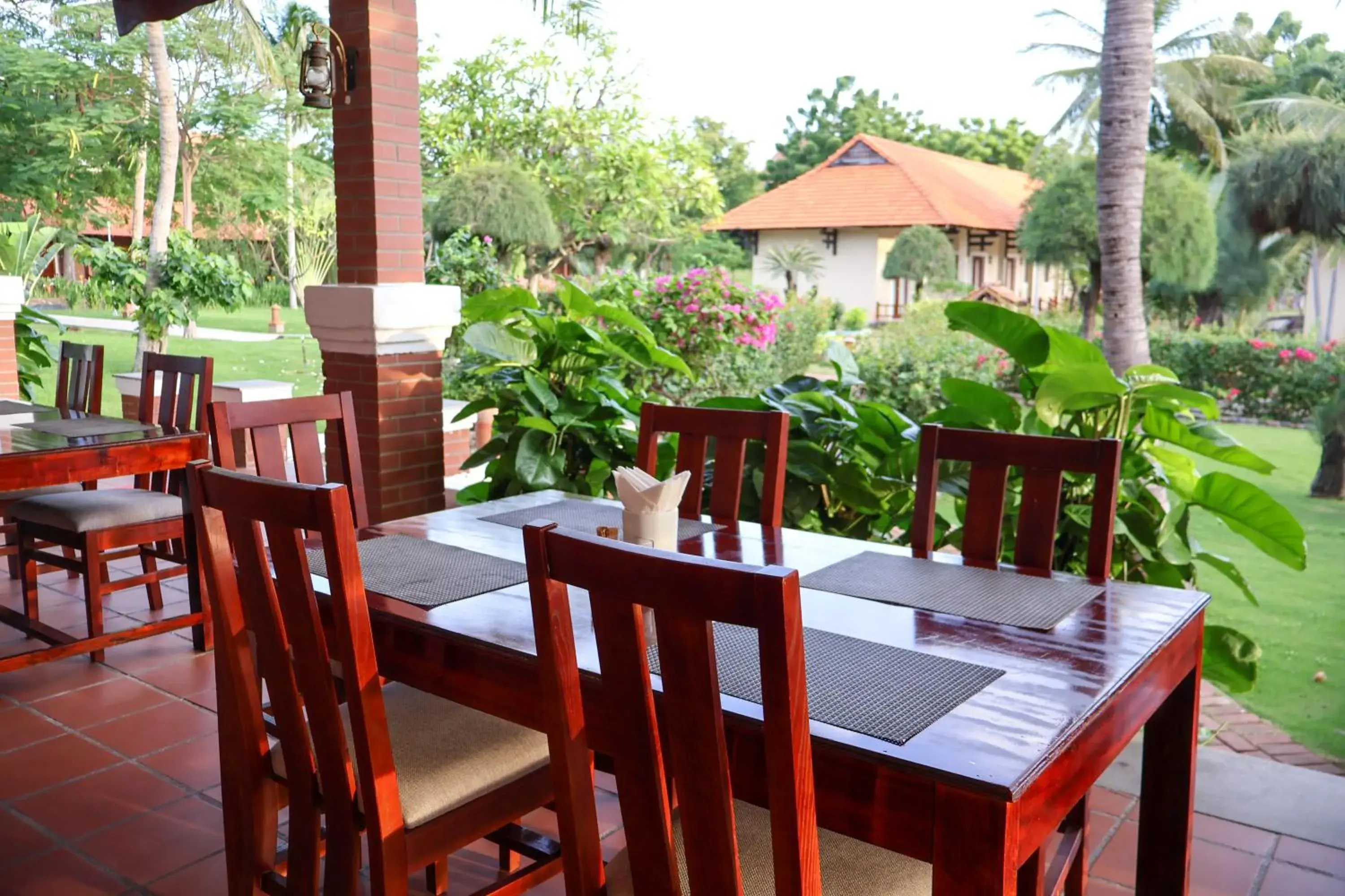 Restaurant/places to eat in TTC Resort Ninh Thuan - Unlimited Access to Water Park Restaurant/places to eat in TTC Resort Ninh Thuan - Unlimited Access to Water Park