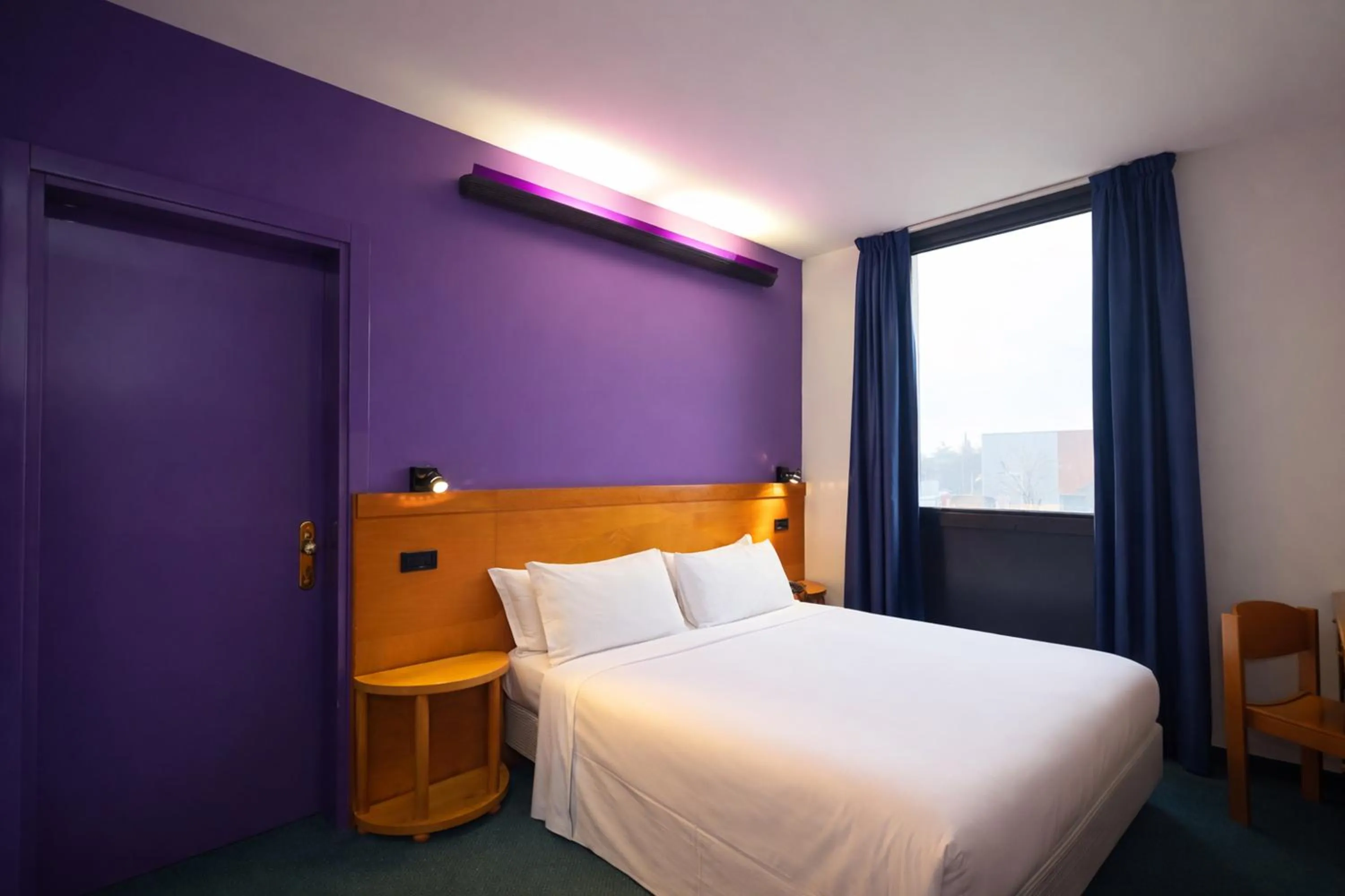 Bed in LVG Hotel Collection - Gardenia