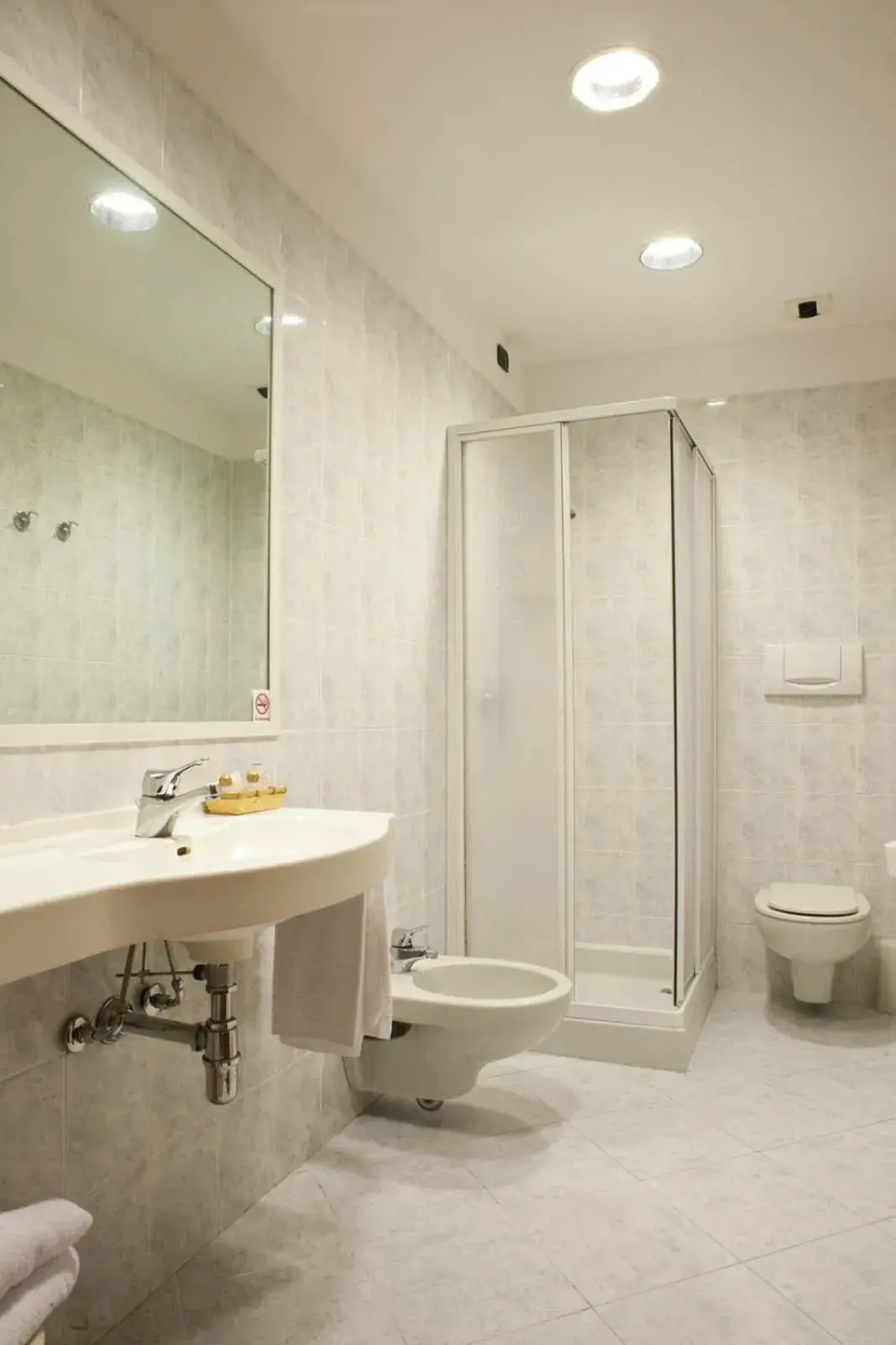 Bathroom in LVG Hotel Collection - Gardenia Bathroom in LVG Hotel Collection - Gardenia