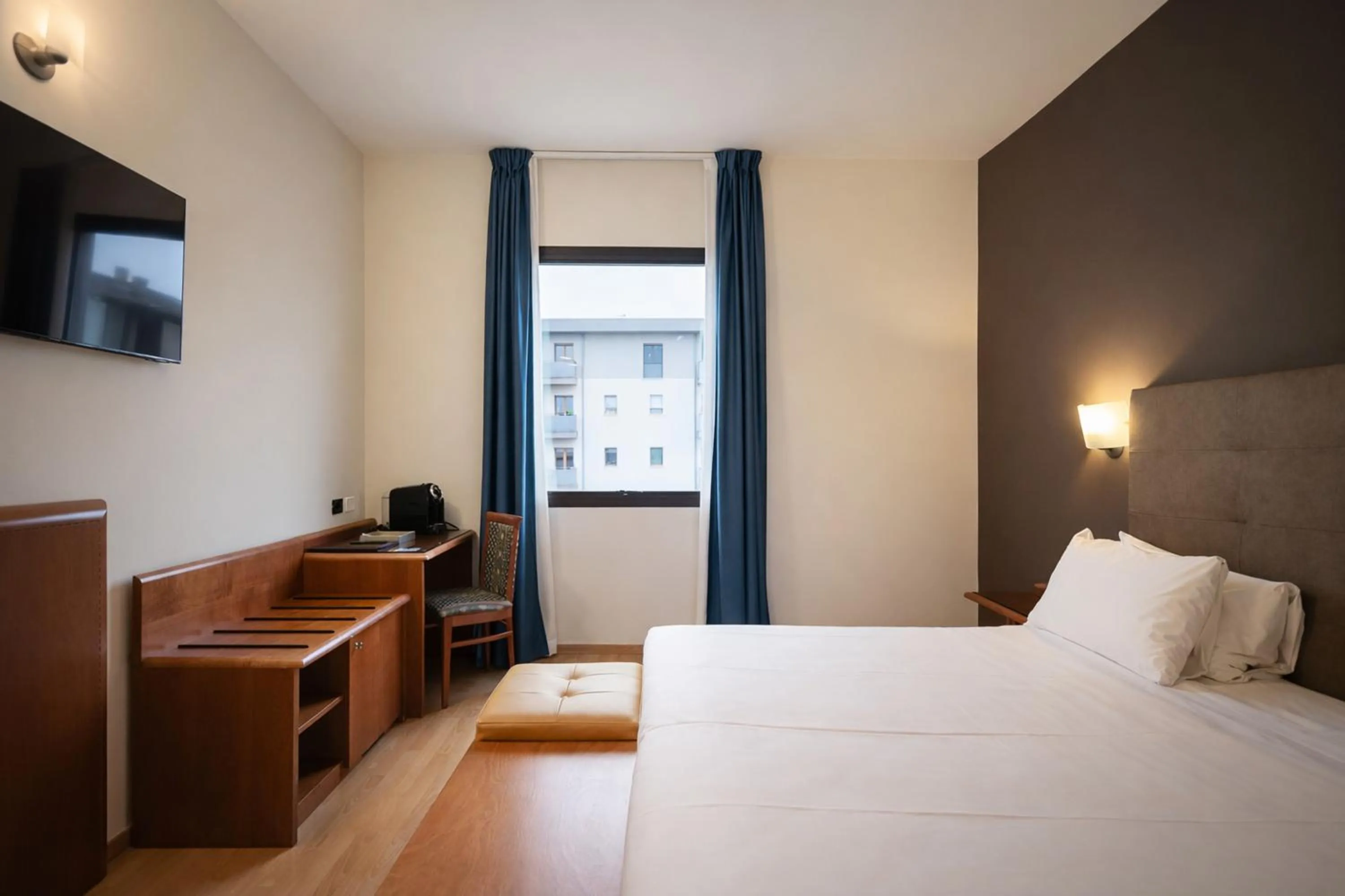 Photo of the whole room, Bed in LVG Hotel Collection - Gardenia