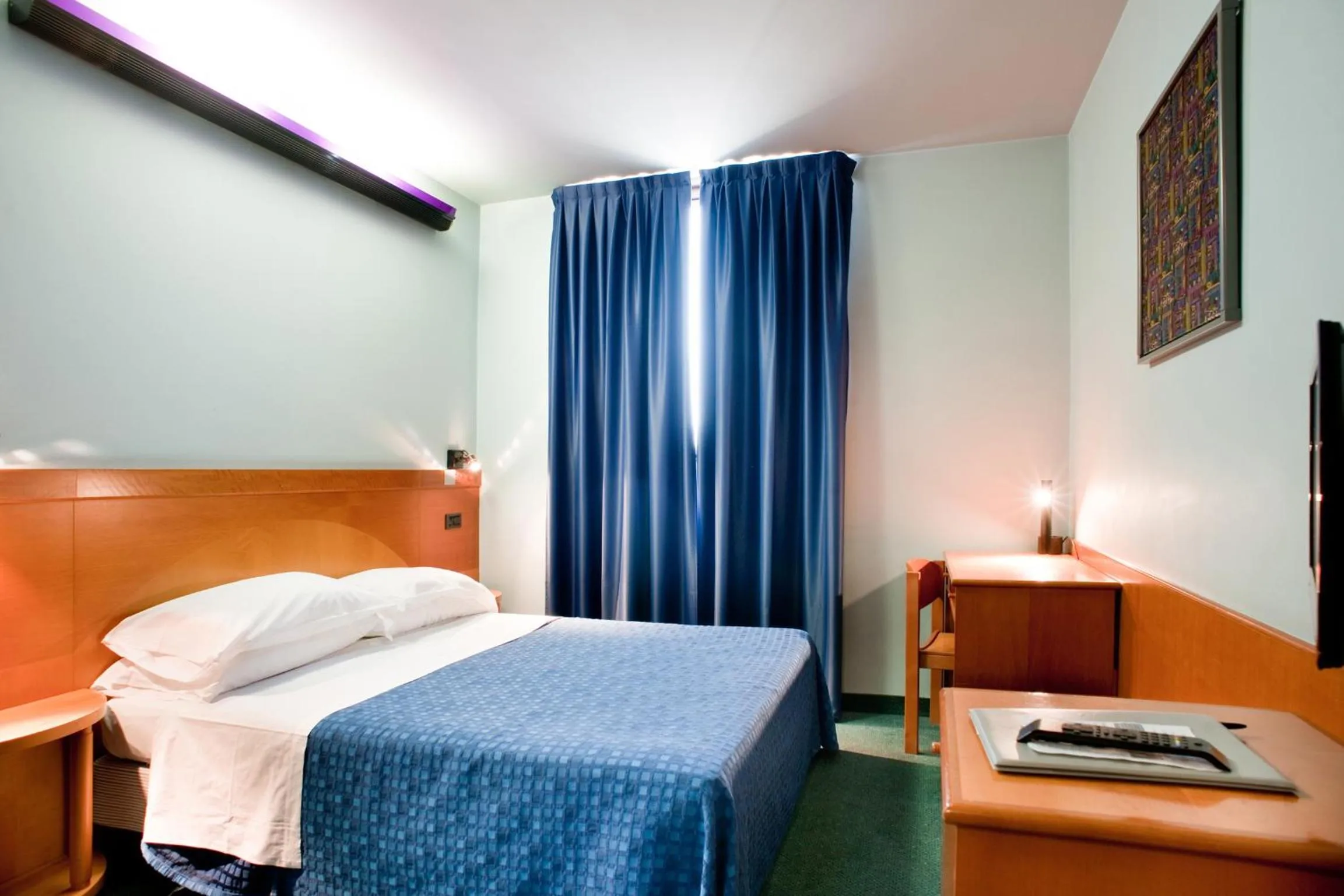 Bed in LVG Hotel Collection - Gardenia