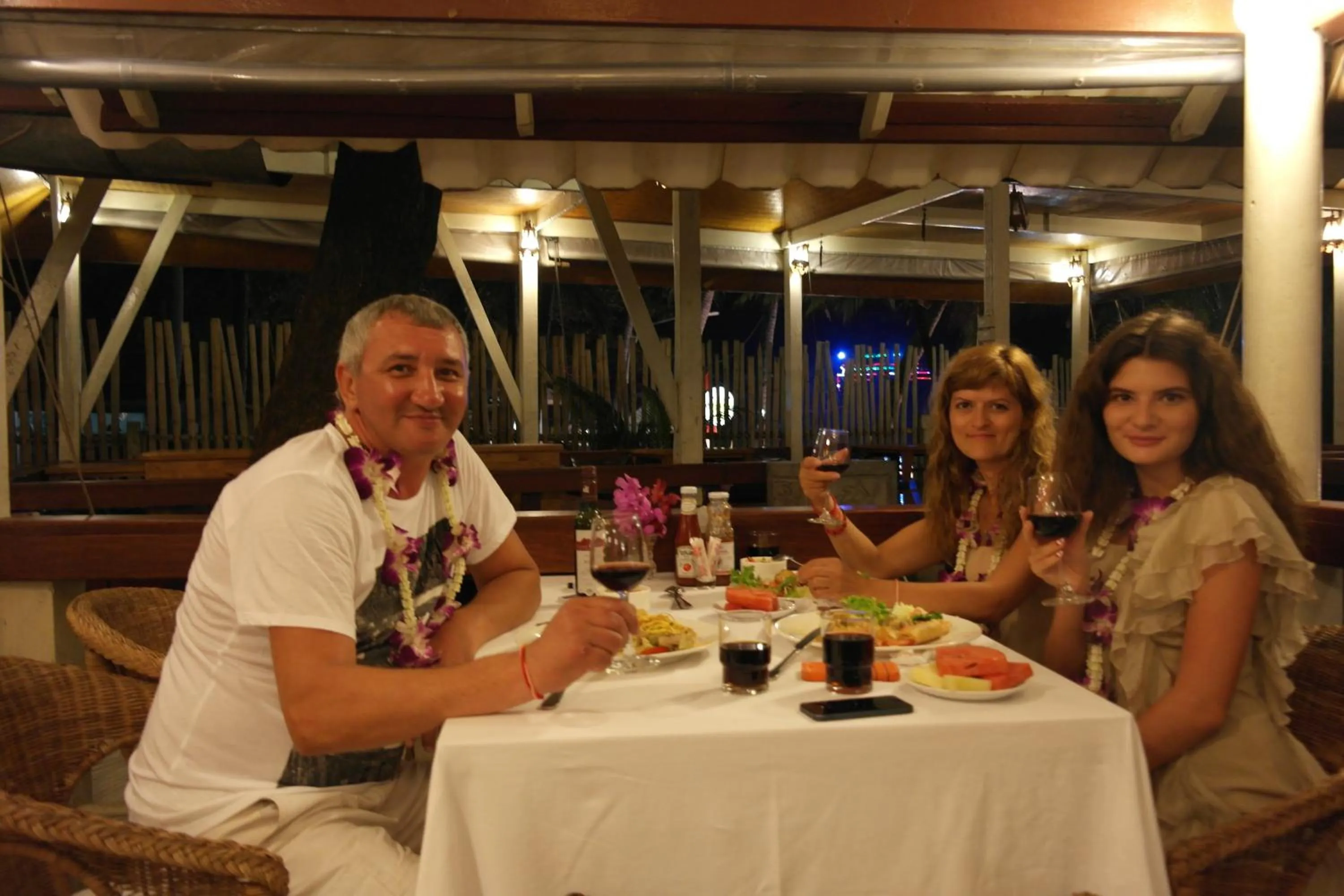 Restaurant/places to eat in Palita Lodge - SHA Plus