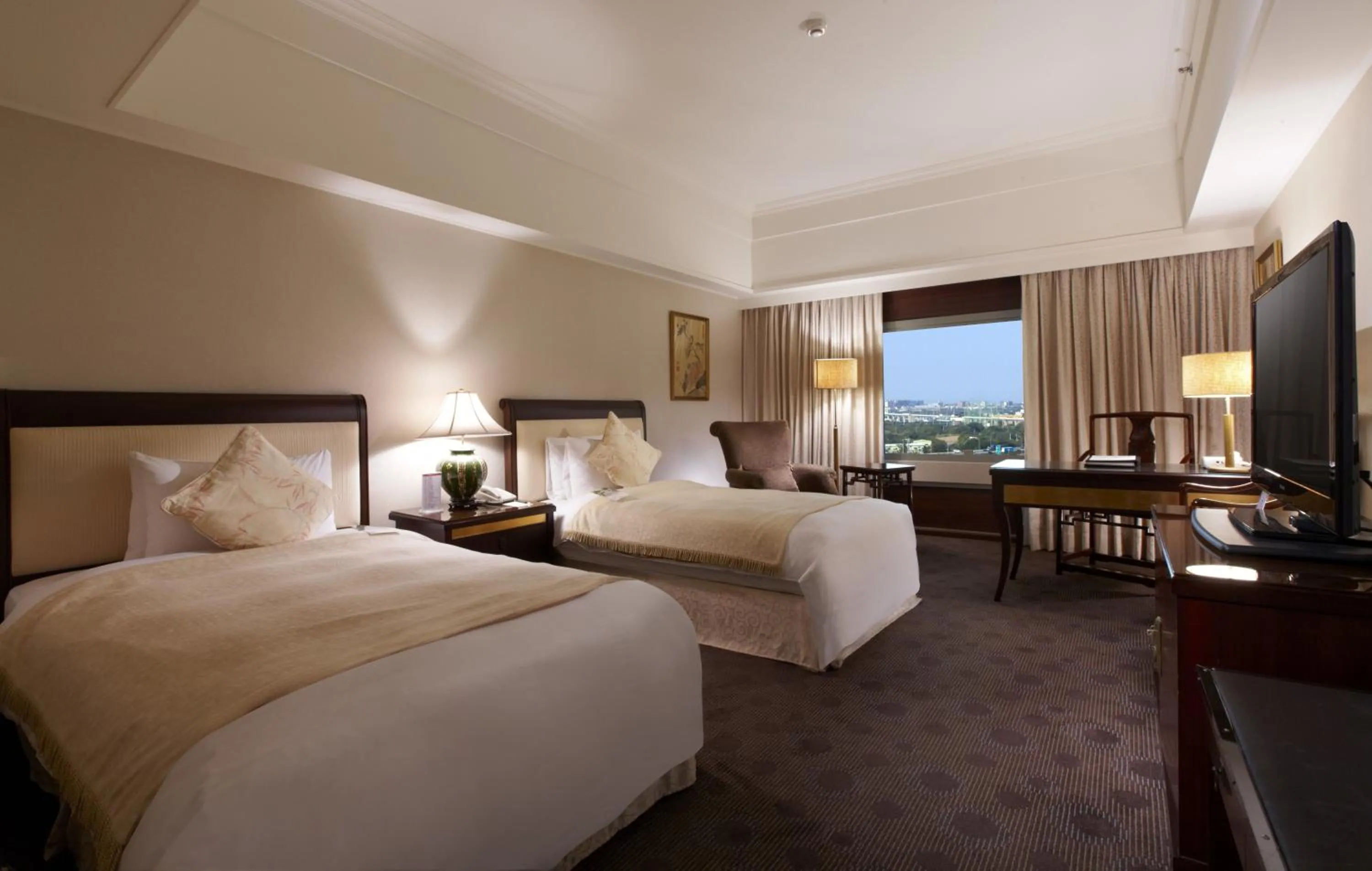 Photo of the whole room, Bed in Hotel Kuva Chateau