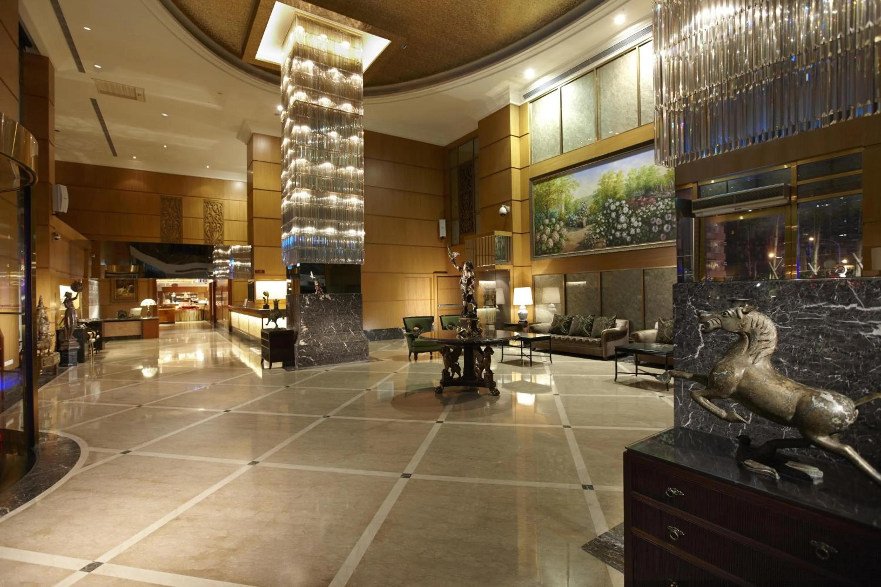 Lobby or reception in Hotel Kuva Chateau