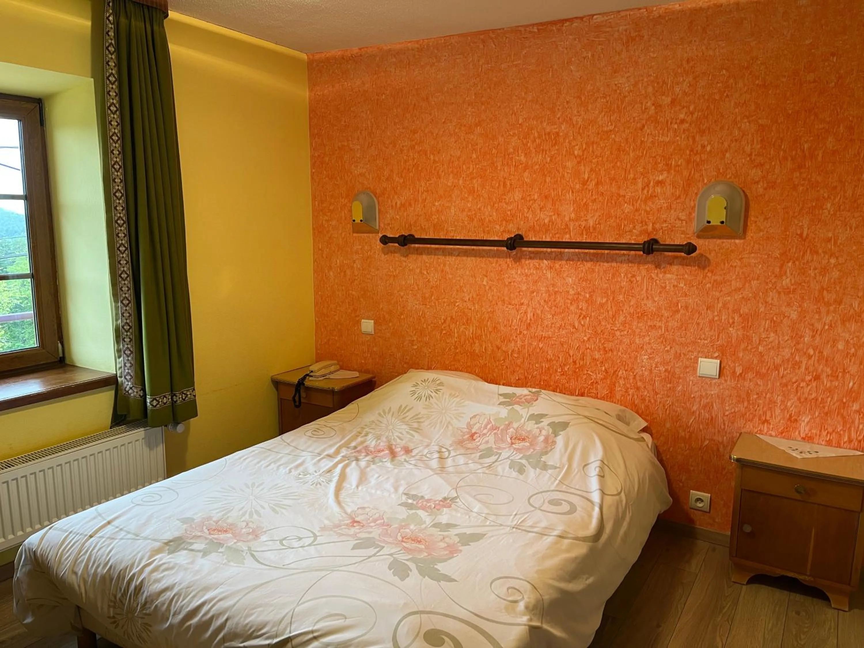 Bed in Logis Hotel & Restaurant - Les Vosges