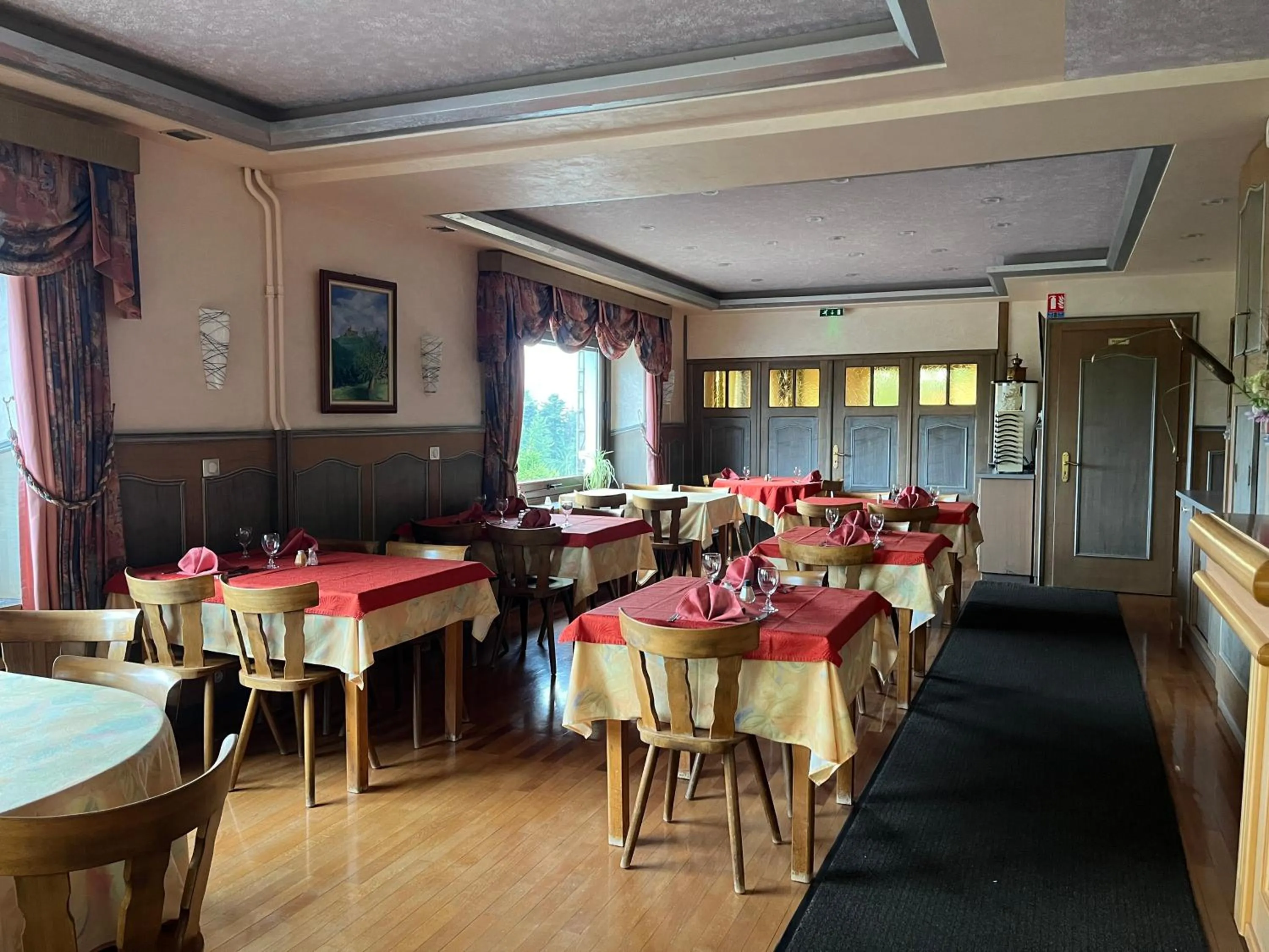 Logis Hotel & Restaurant - Les Vosges