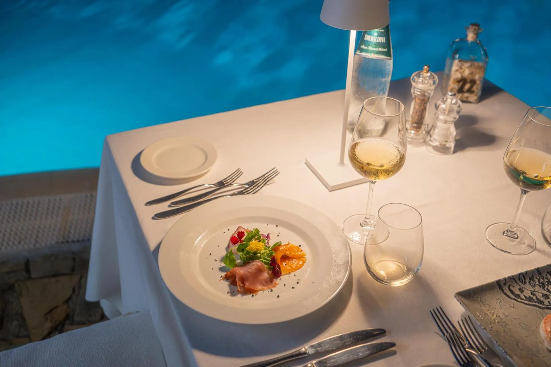 Restaurant/places to eat in Felix Hotels - Galanias Hotel & Retreat