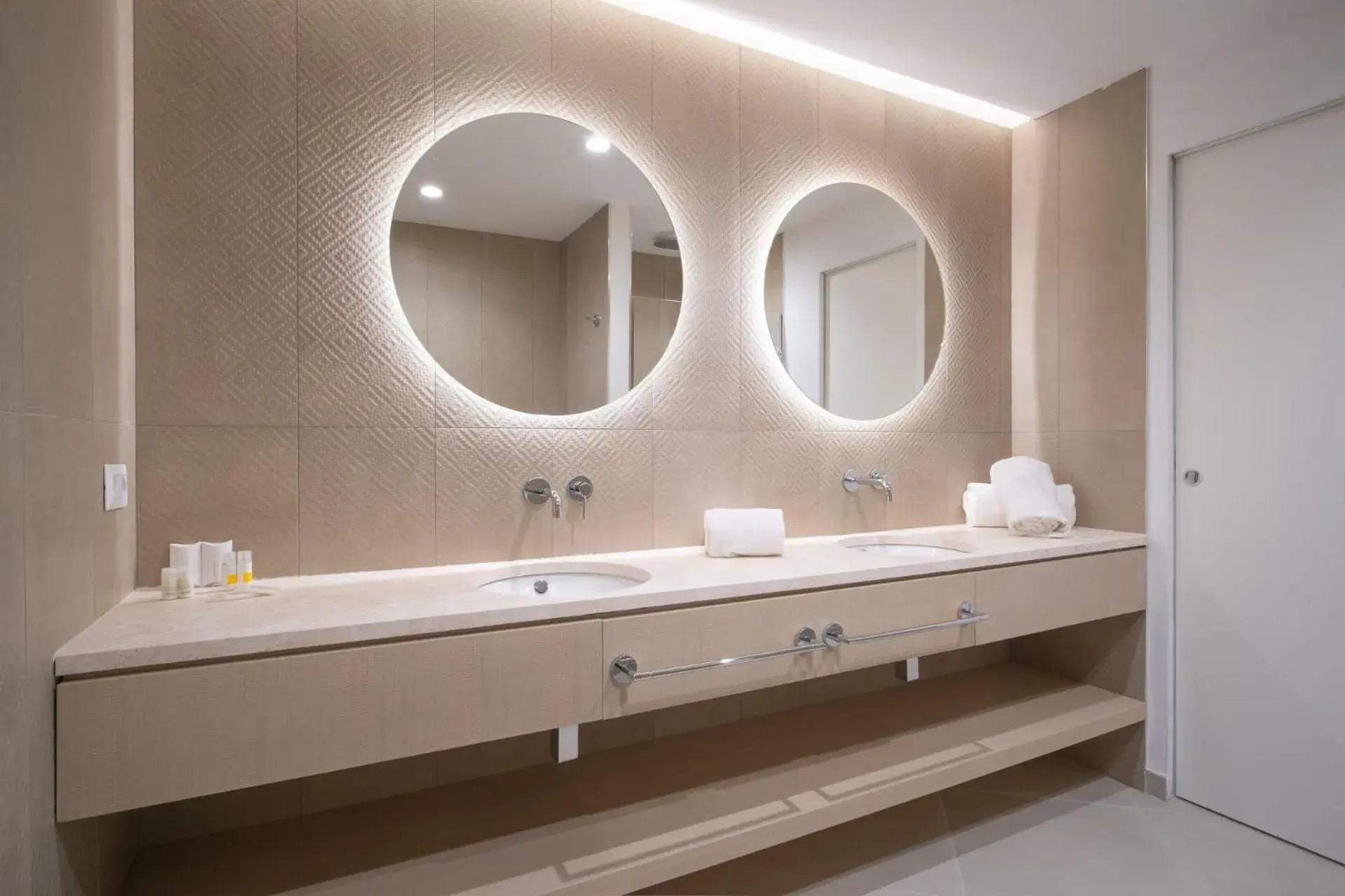 Bathroom in Felix Hotels - Galanias Hotel & Retreat Bathroom in Felix Hotels - Galanias Hotel & Retreat