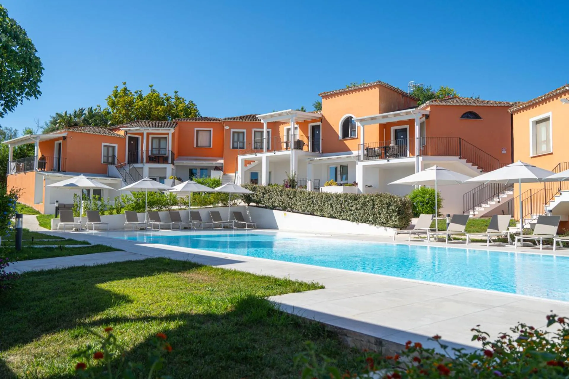 Felix Hotels - Galanias Hotel & Retreat