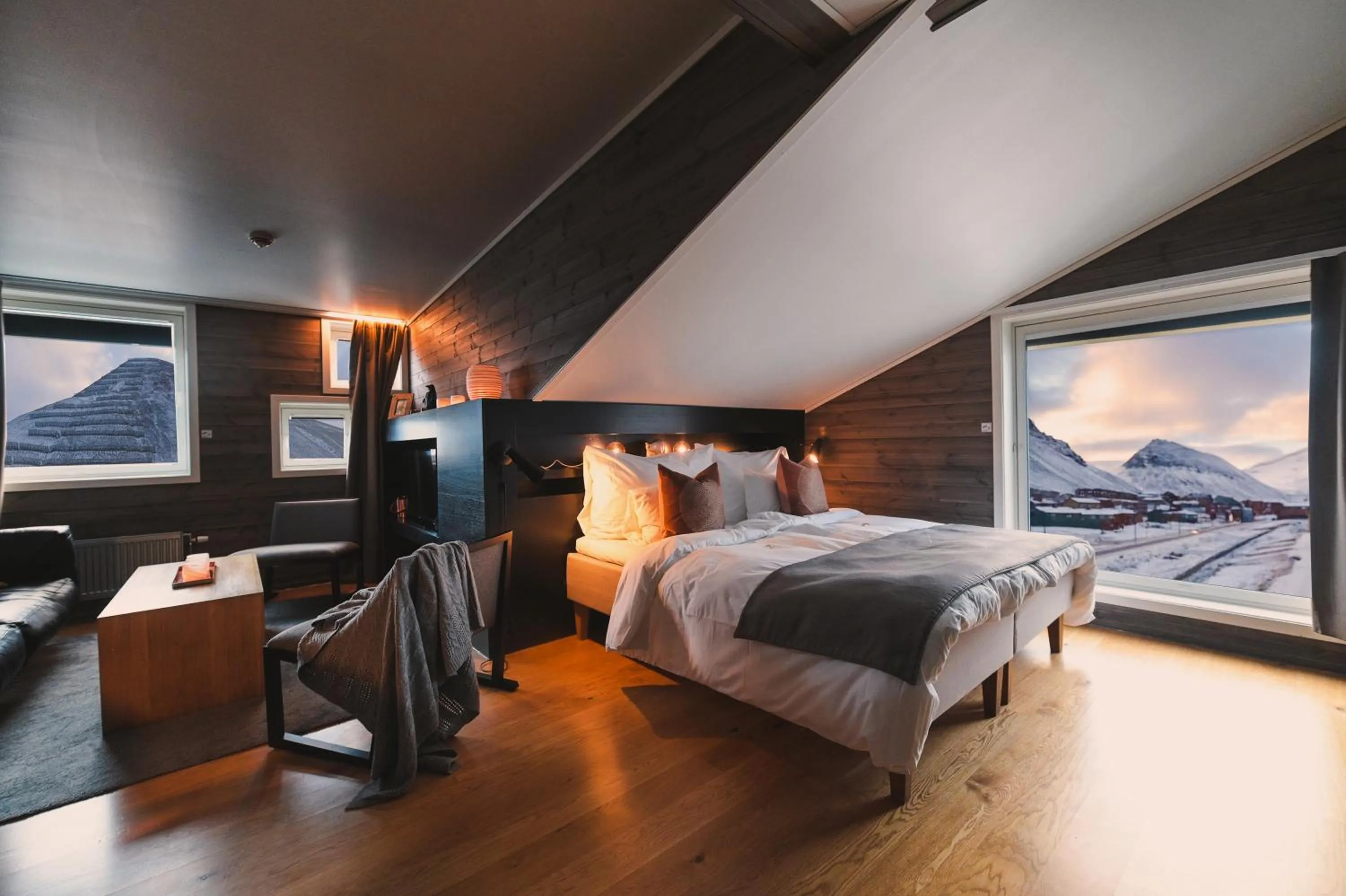Bed in Svalbard Hotell | Polfareren