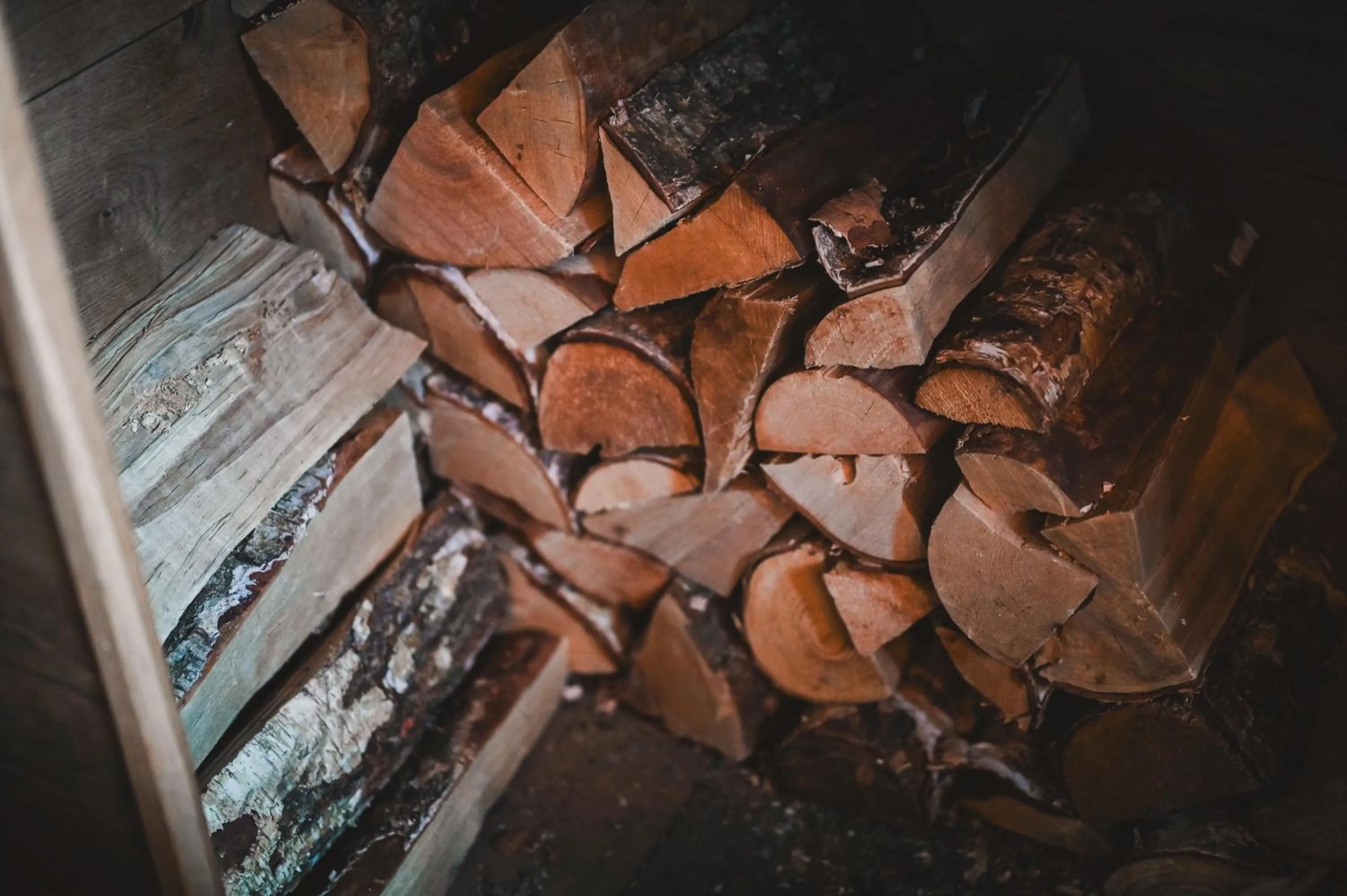 Lobby or reception in Svalbard Hotell | Polfareren