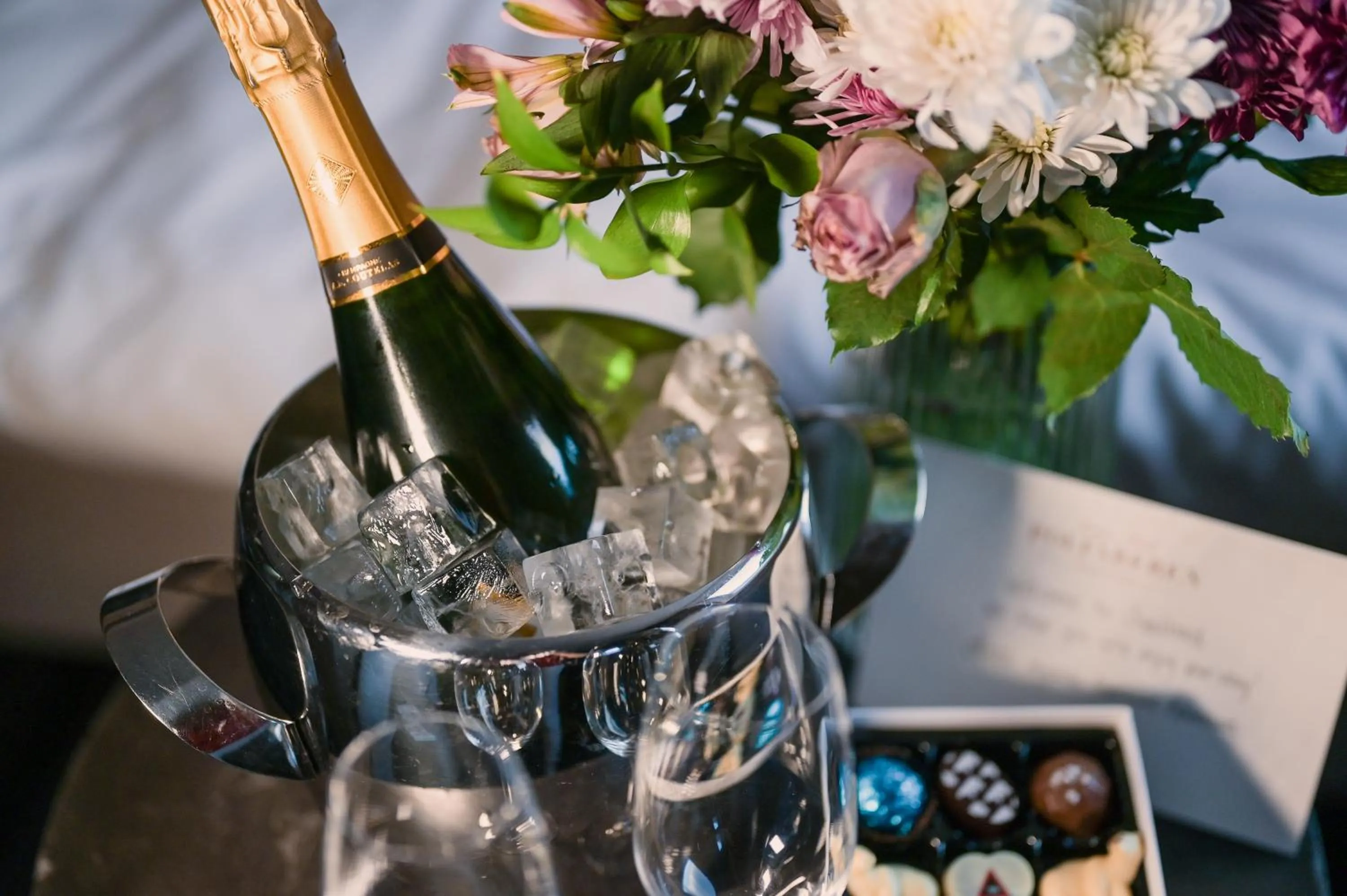 room service in Svalbard Hotell | Polfareren