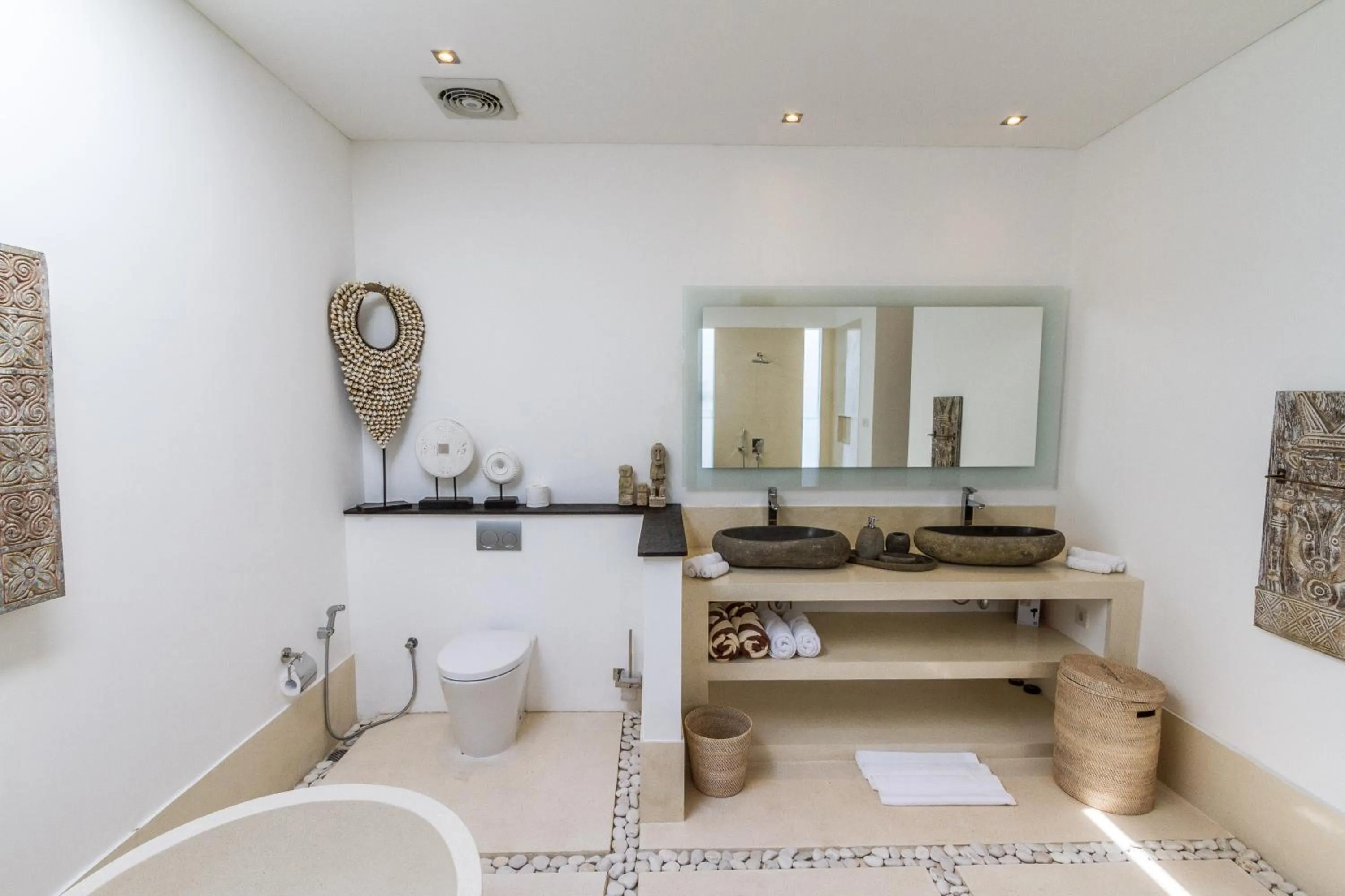 Villa Juna - Beautiful 3 Bedroom in Seminyak