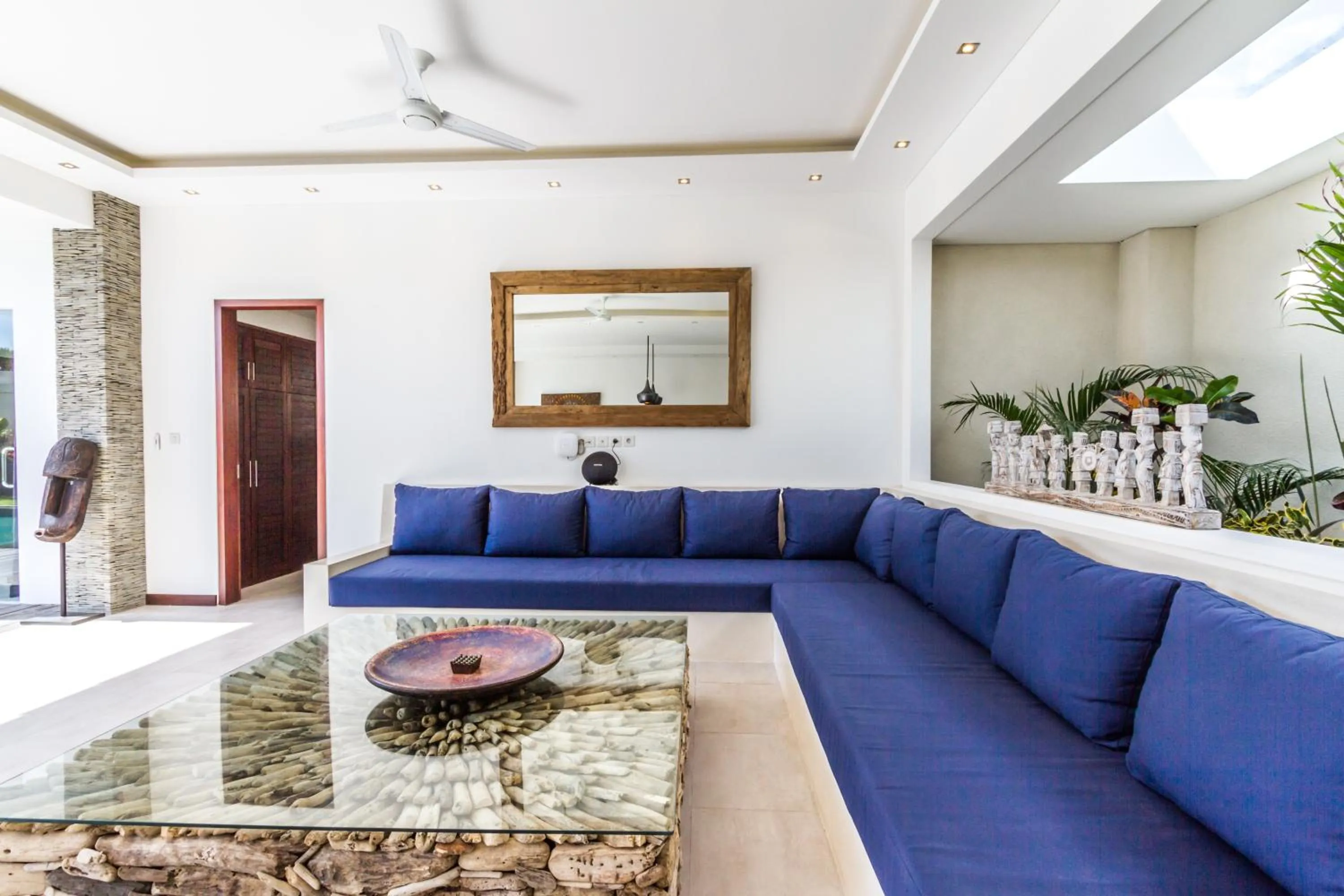 Villa Juna - Beautiful 3 Bedroom in Seminyak