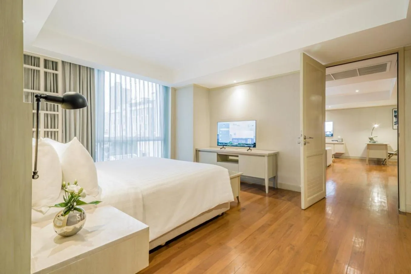 Photo of the whole room, Bed in Shama Petchburi 47 Bangkok