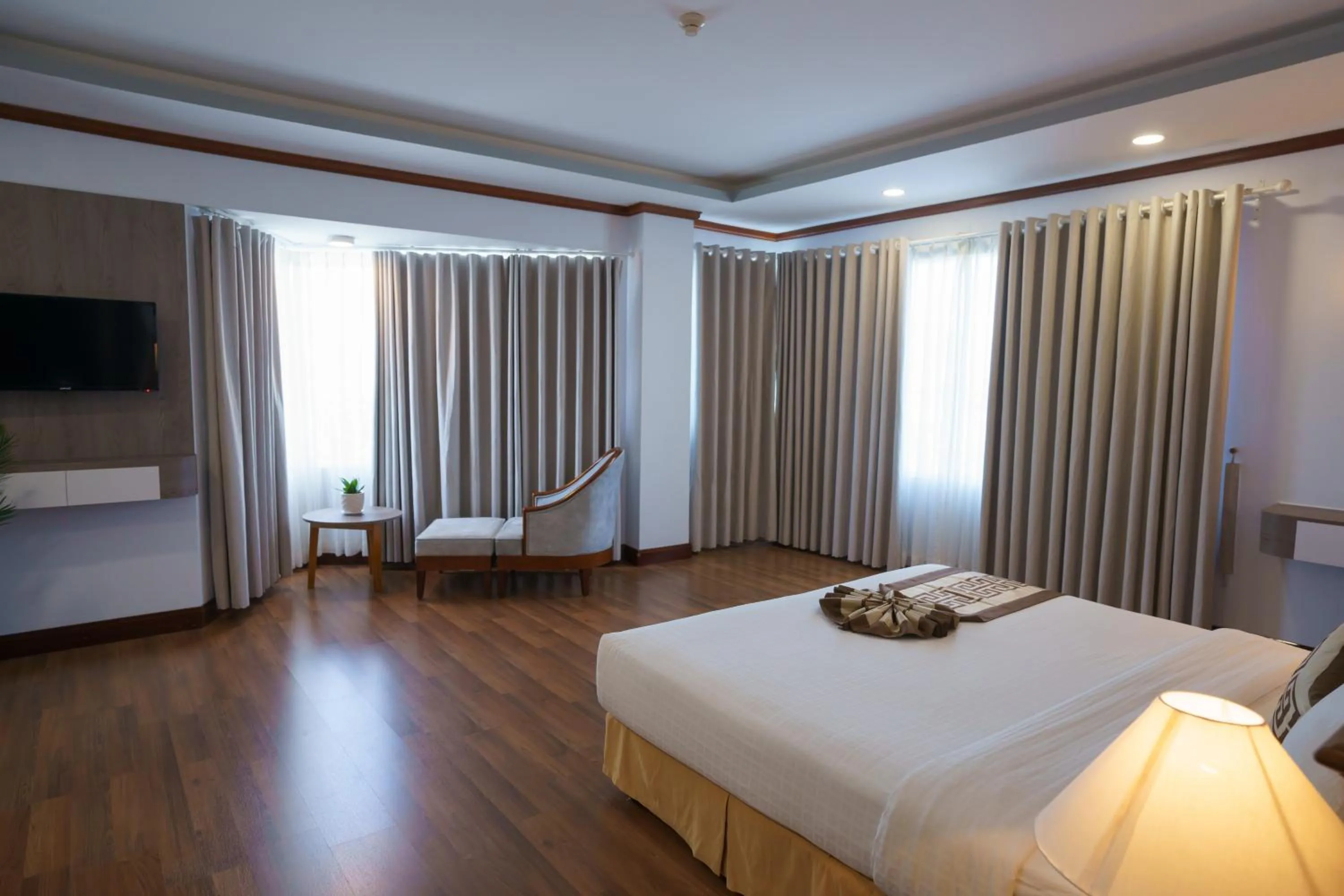 Bed in Saigon - Ninh Chu Hotel & Resort