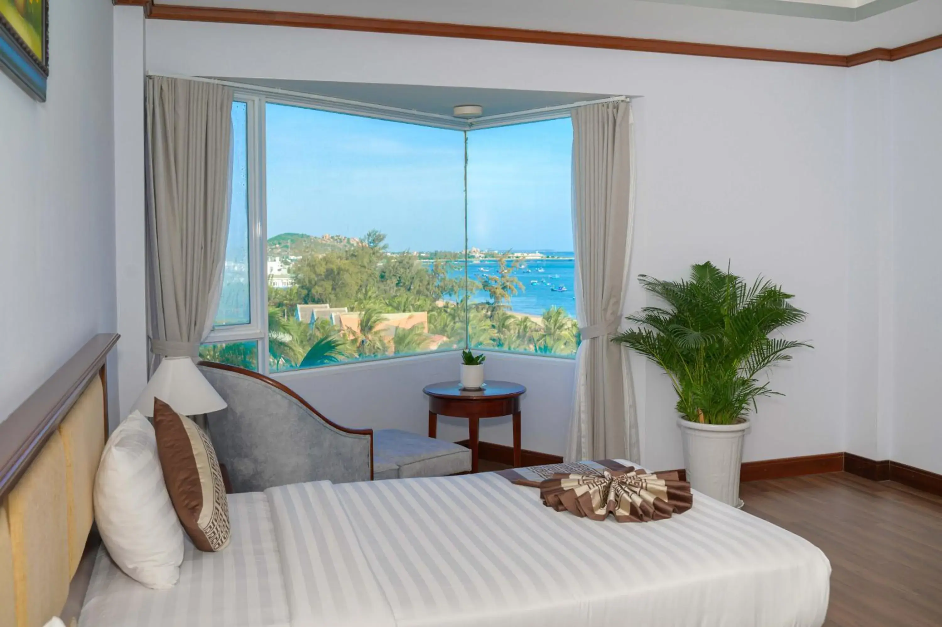 Bed in Saigon - Ninh Chu Hotel & Resort Bed in Saigon - Ninh Chu Hotel & Resort