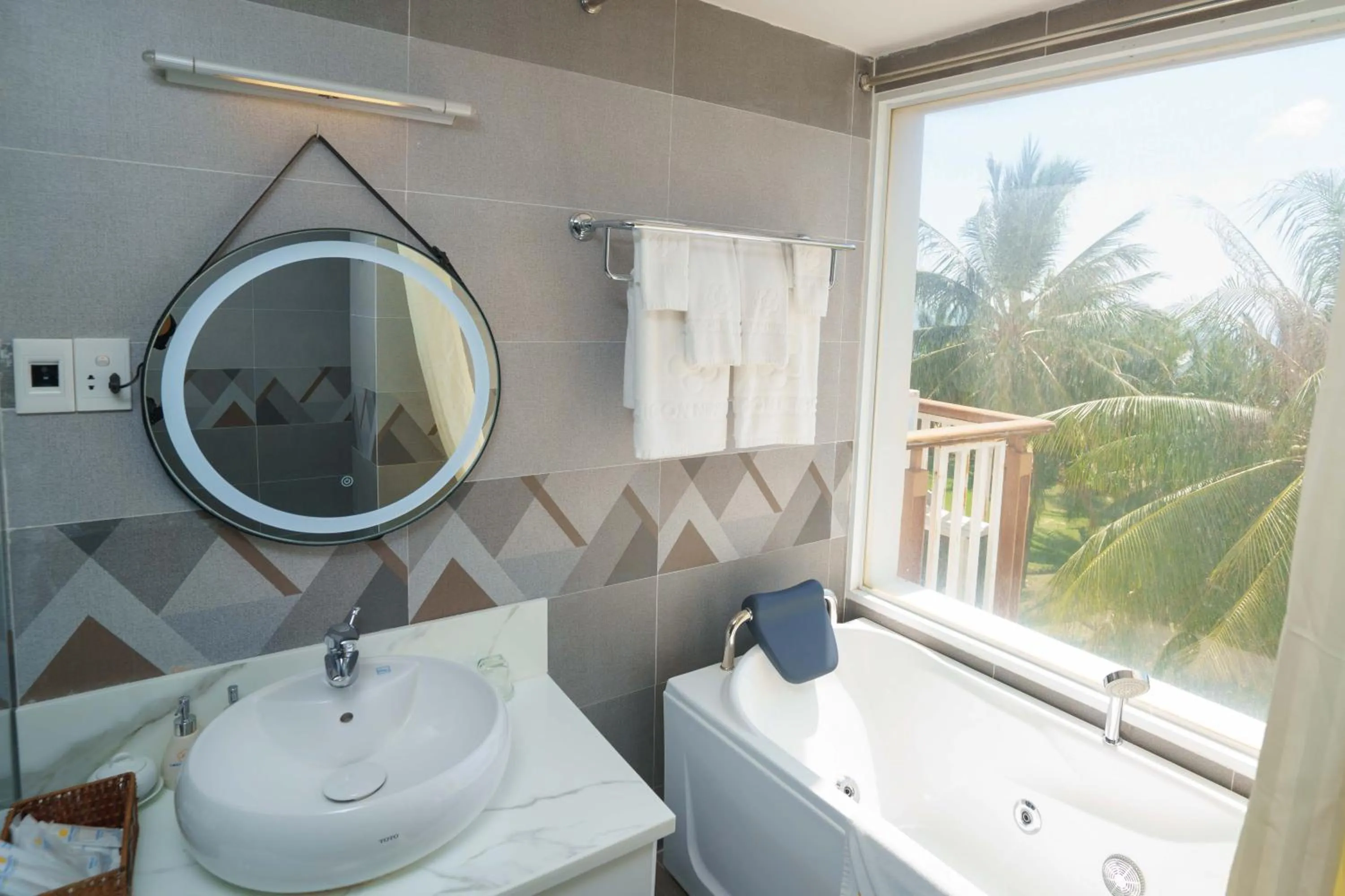 Saigon - Ninh Chu Hotel & Resort