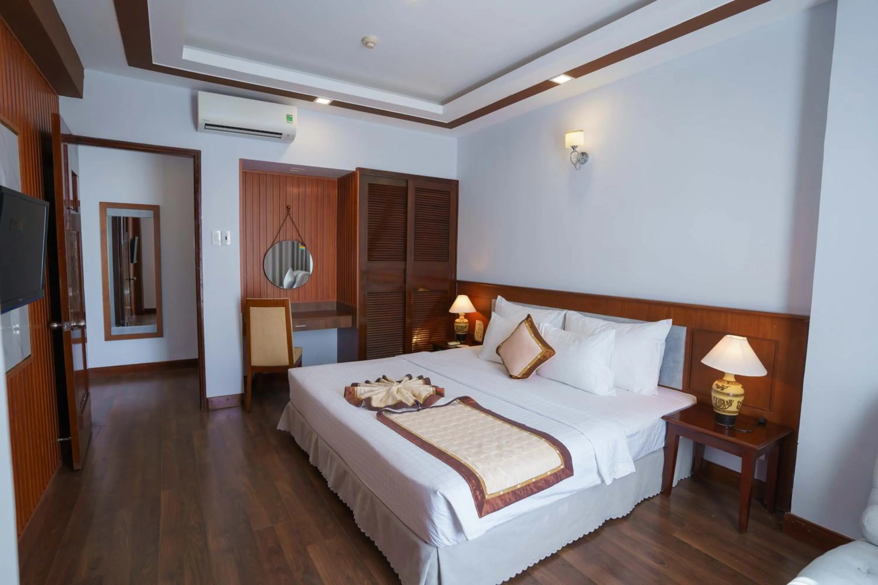 Bed in Saigon - Ninh Chu Hotel & Resort