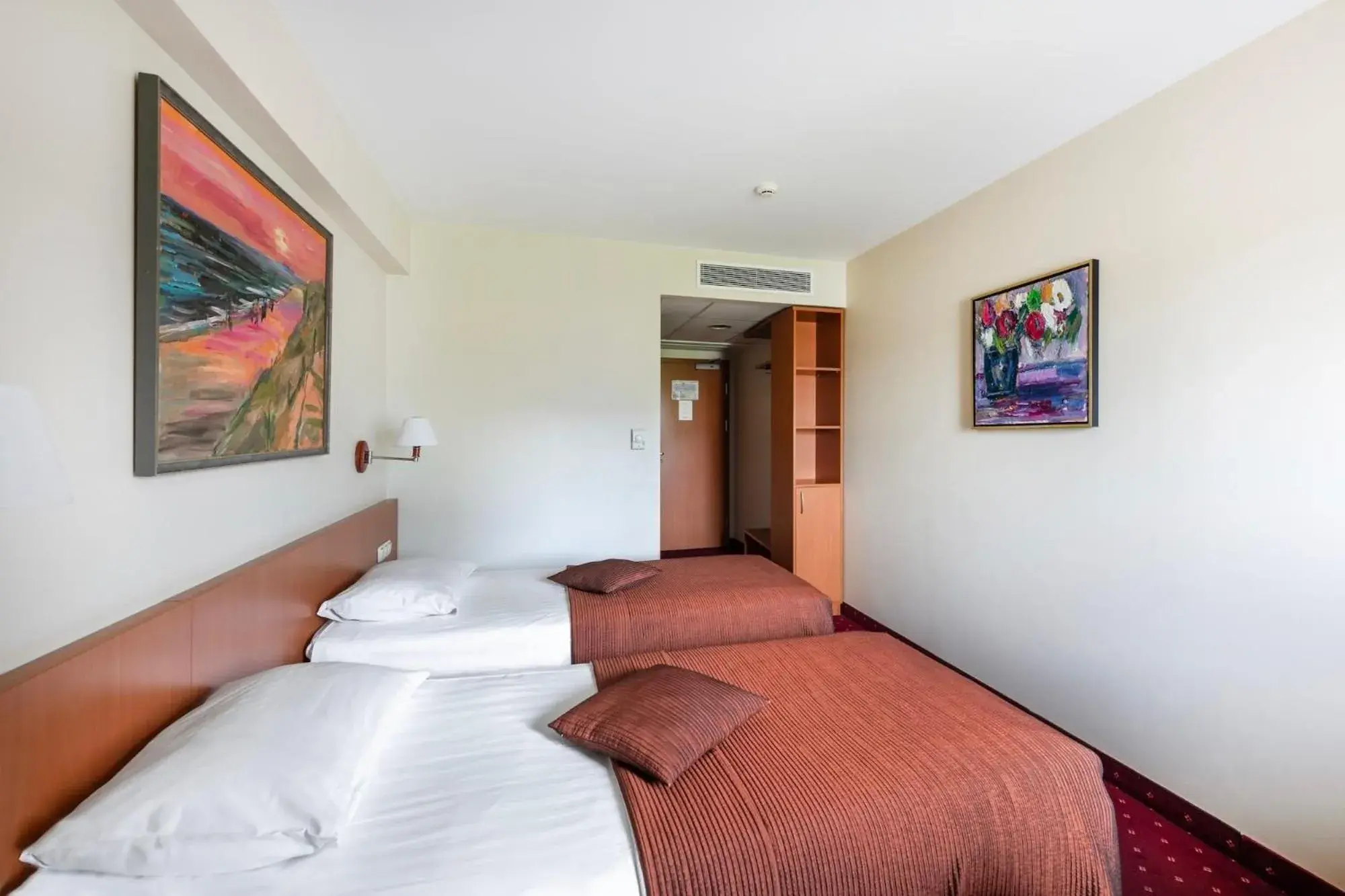 Bed in Art City Inn Bed in Art City Inn