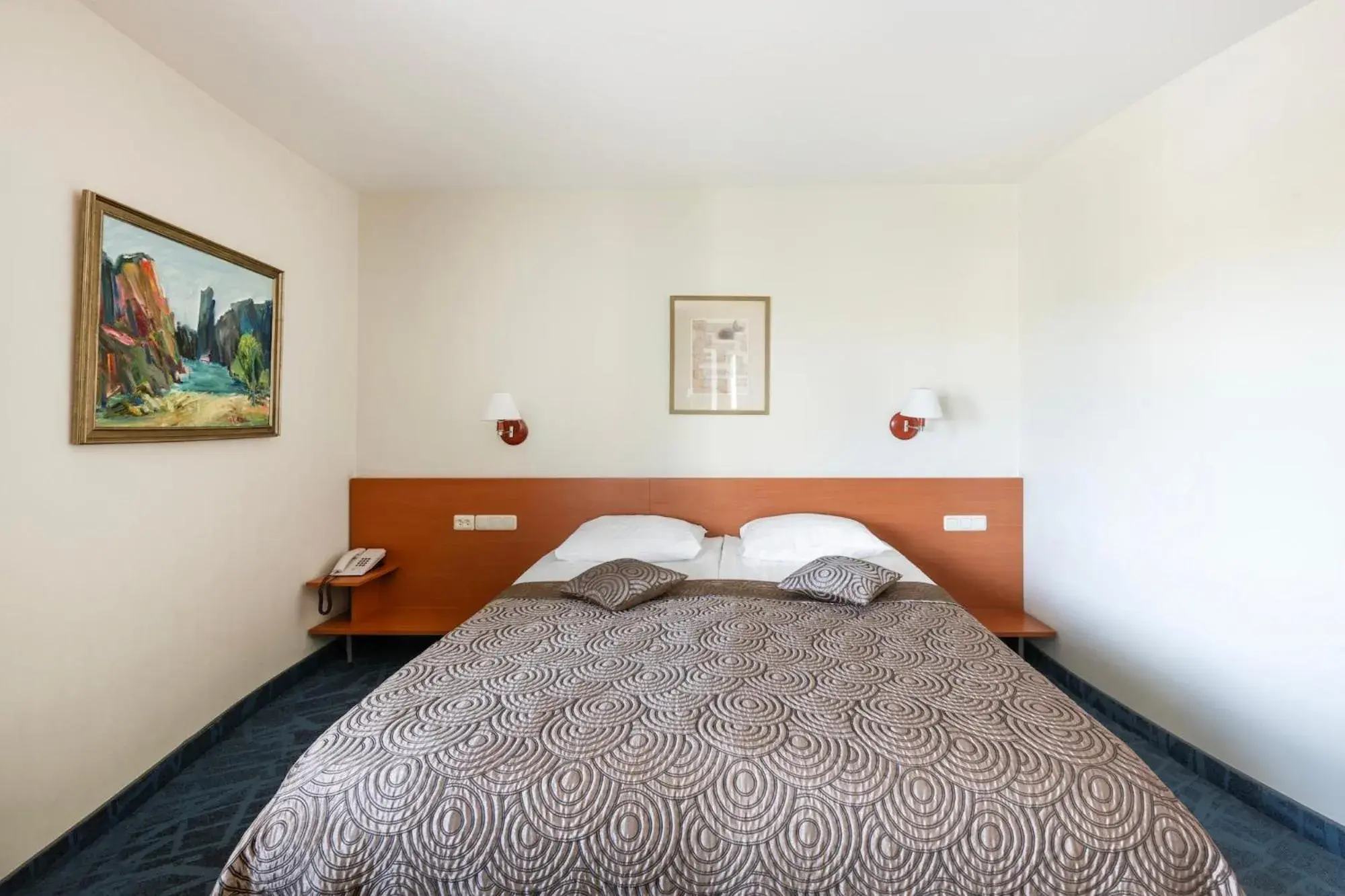 Bed in Art City Inn Bed in Art City Inn