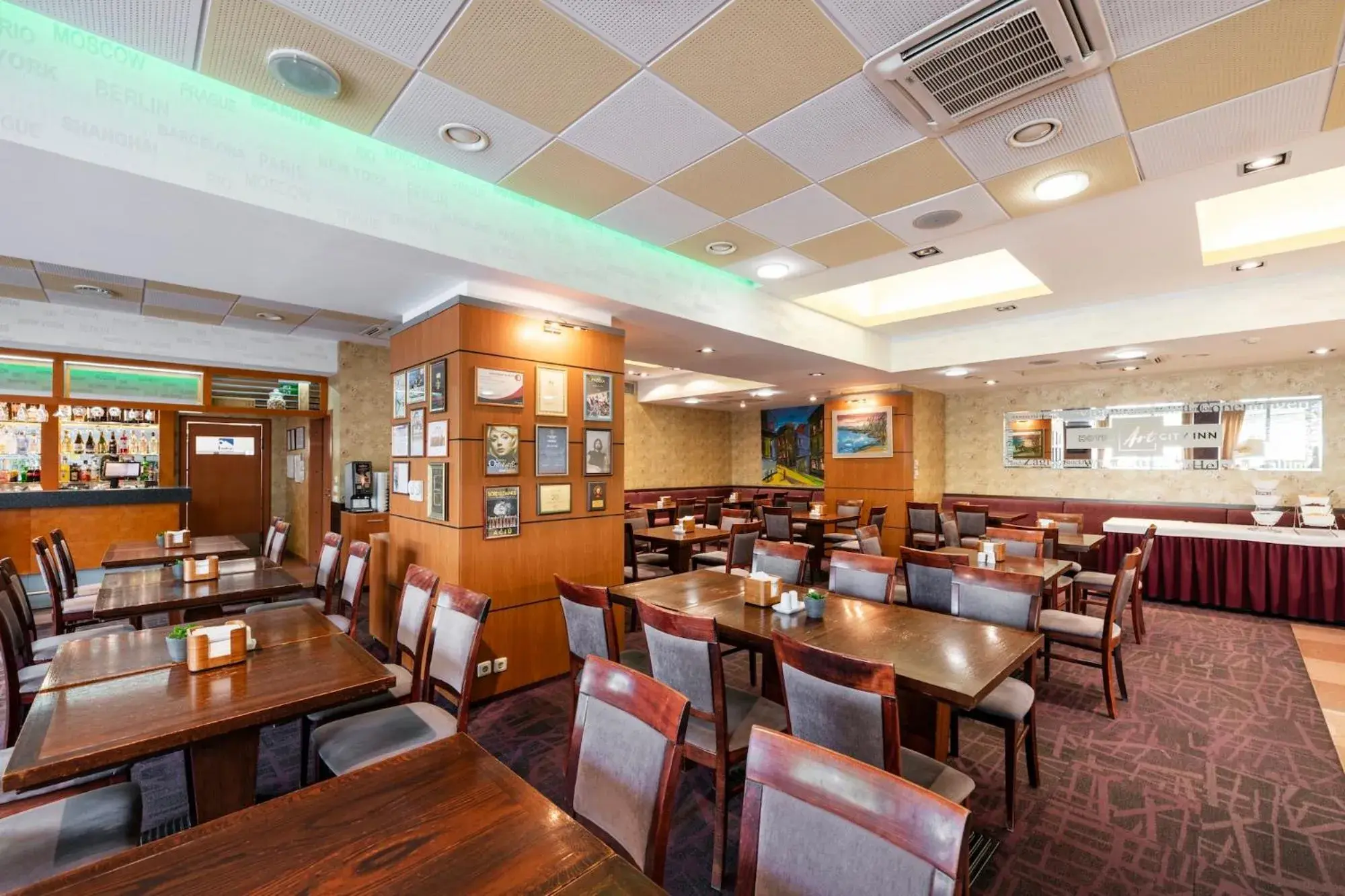 Restaurant/places to eat in Art City Inn Restaurant/places to eat in Art City Inn