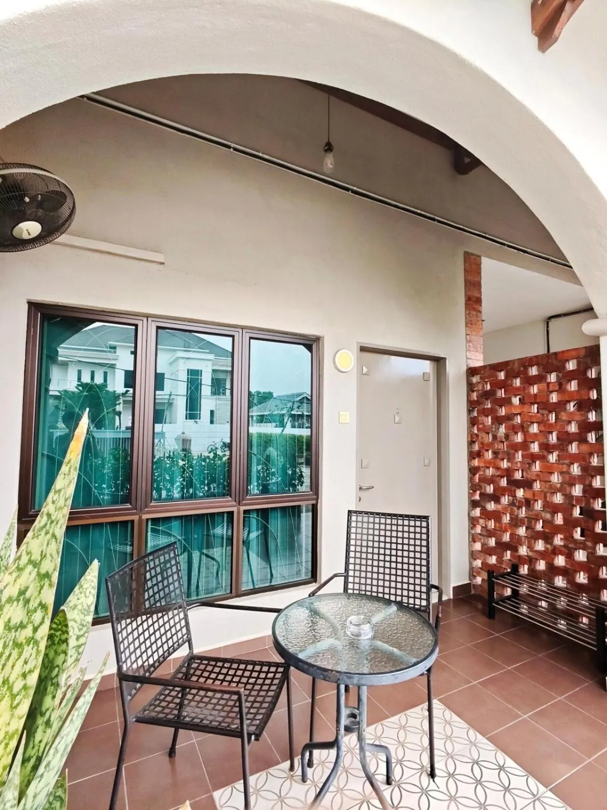 Facade/entrance in Villa 223