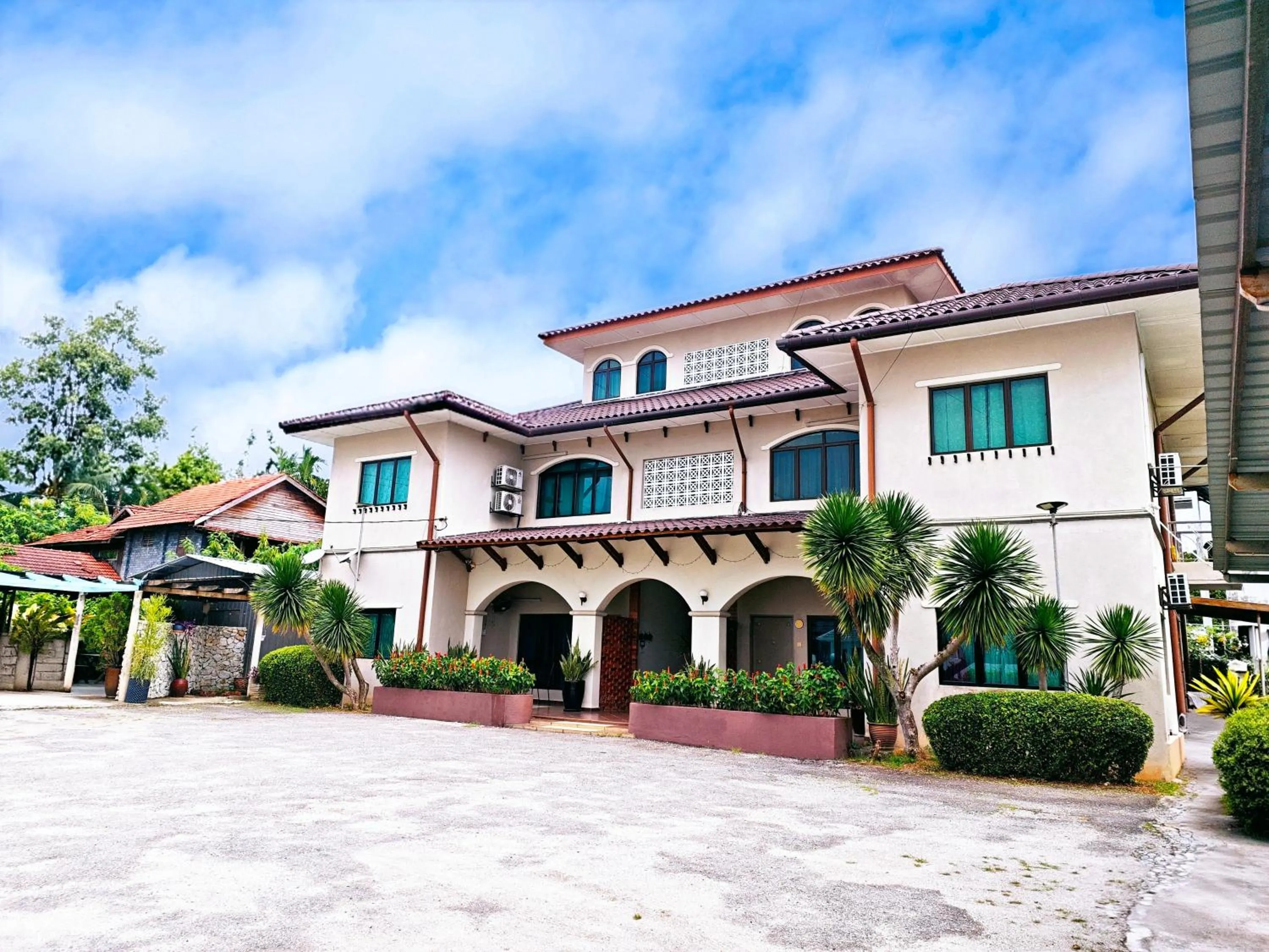 Property building in Villa 223