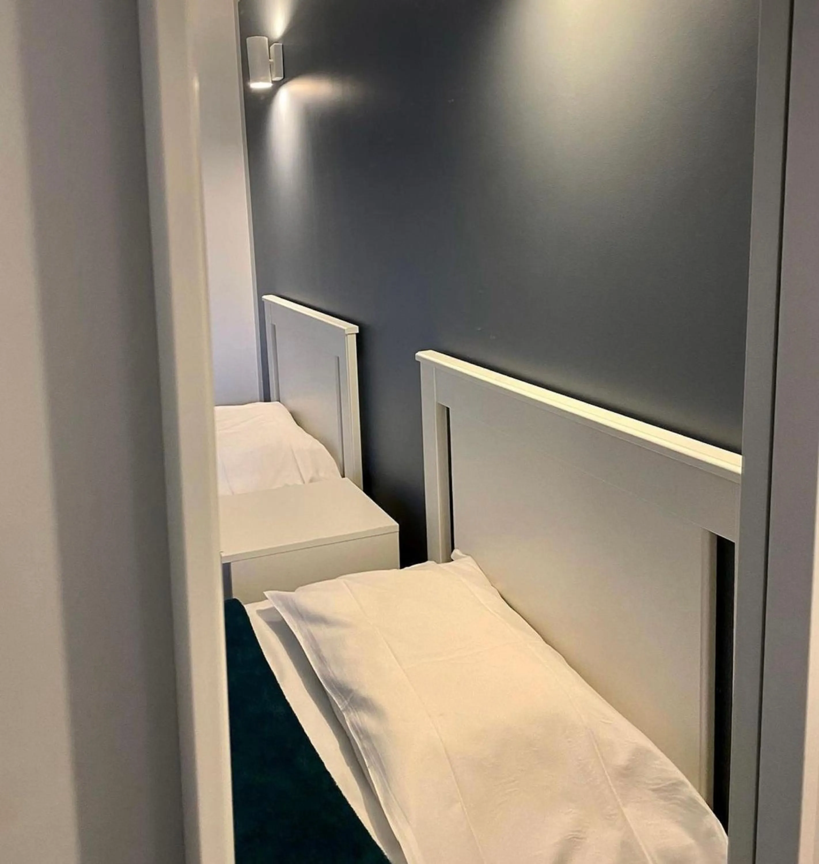 Bedroom, Bed in Aix Hotel